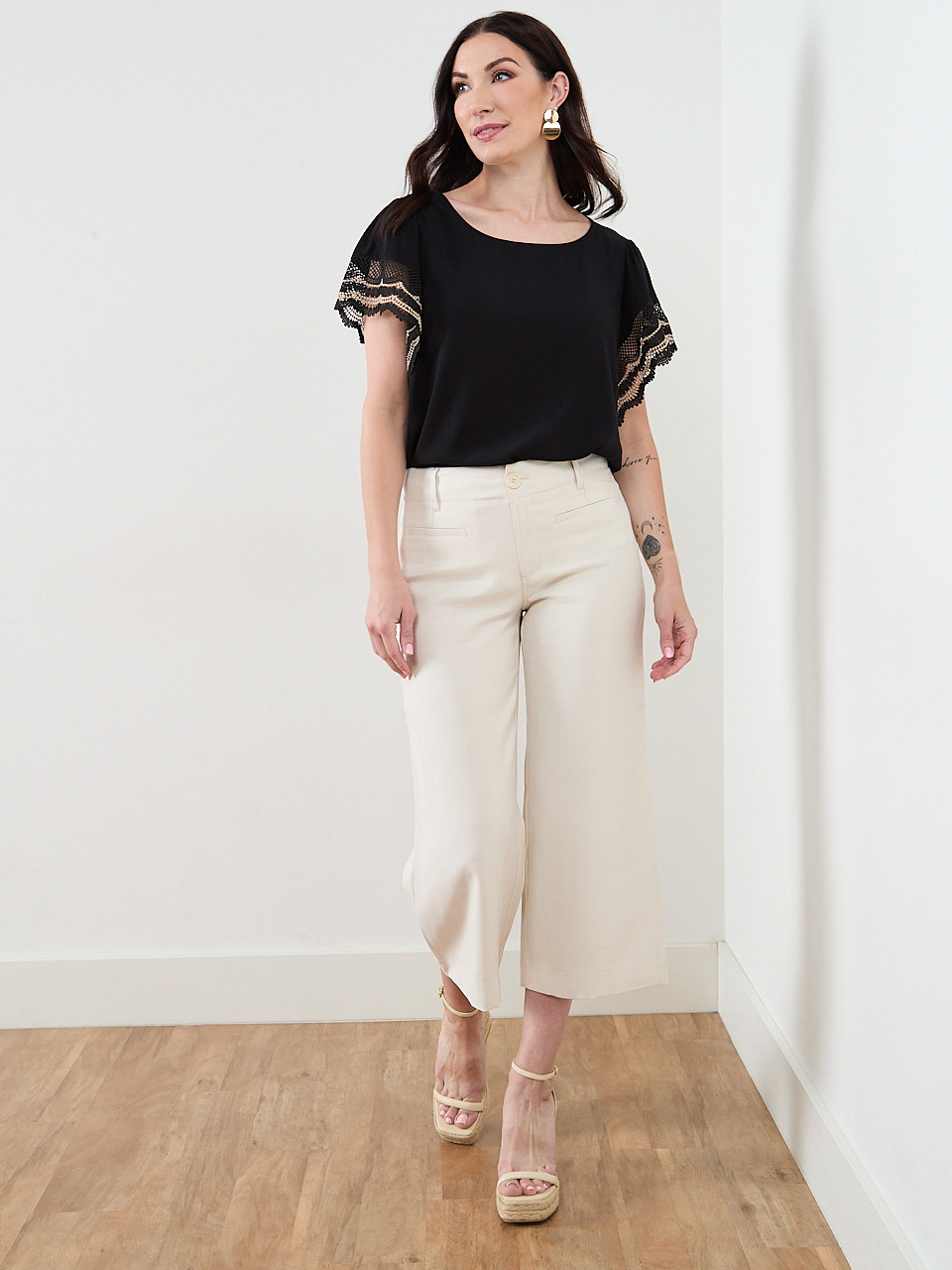 Haylie Wide Crop Pant in Stone