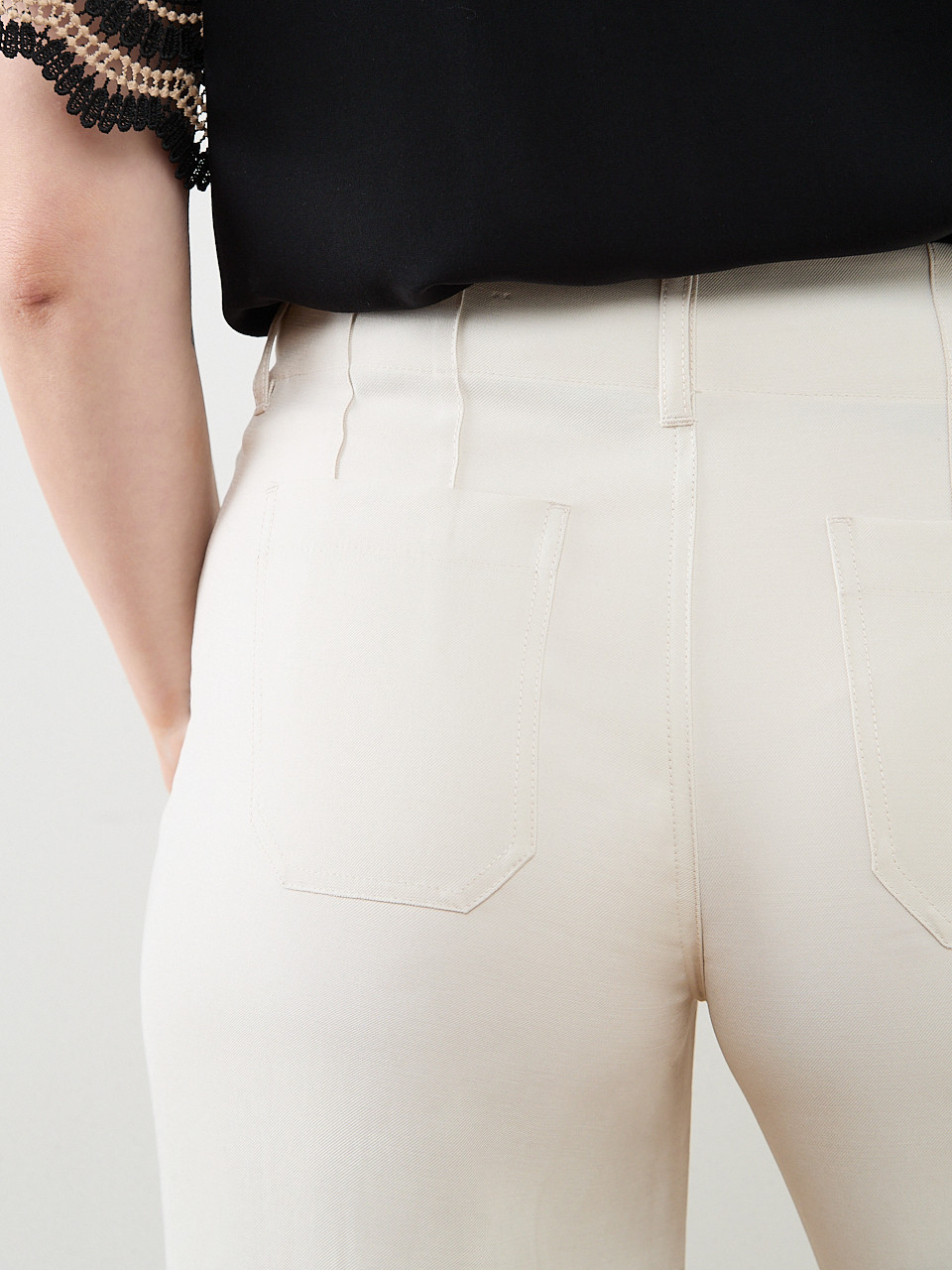 Haylie Wide Crop Pant in Stone