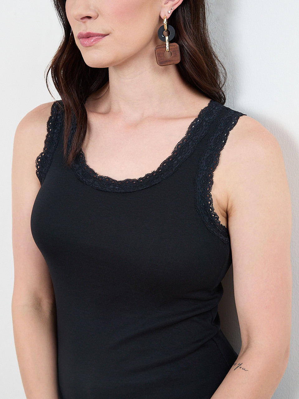 Stretch Cotton Black Tank With Lace | Cleo