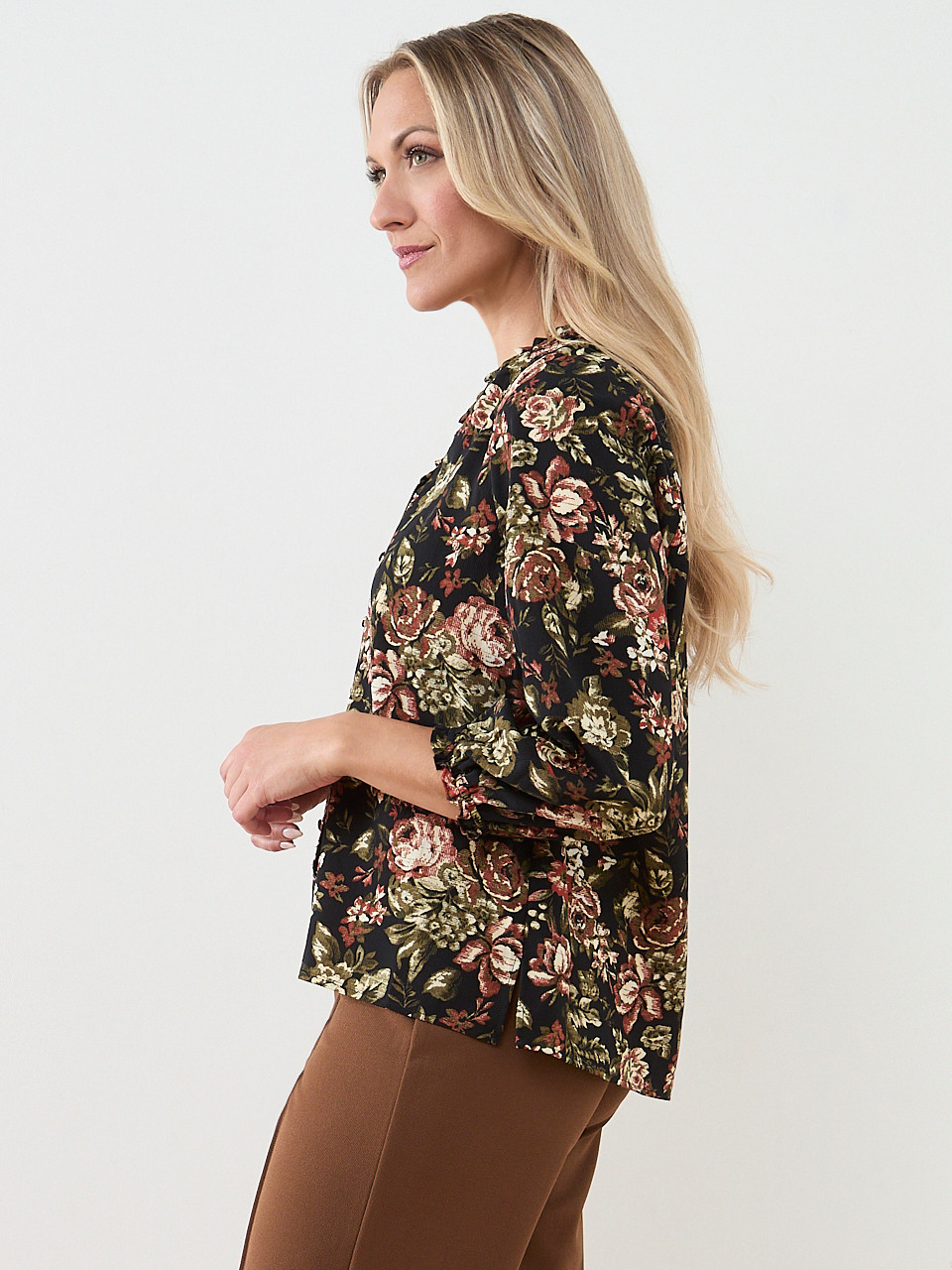 3/4 Sleeve Ruffle Trim Blouse in Black Floral