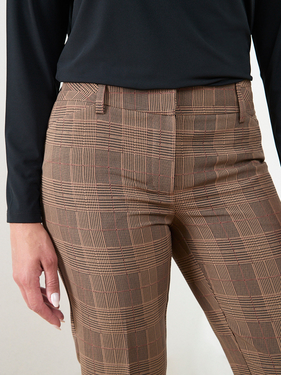Leah Ankle Pant in Autumn Plaid