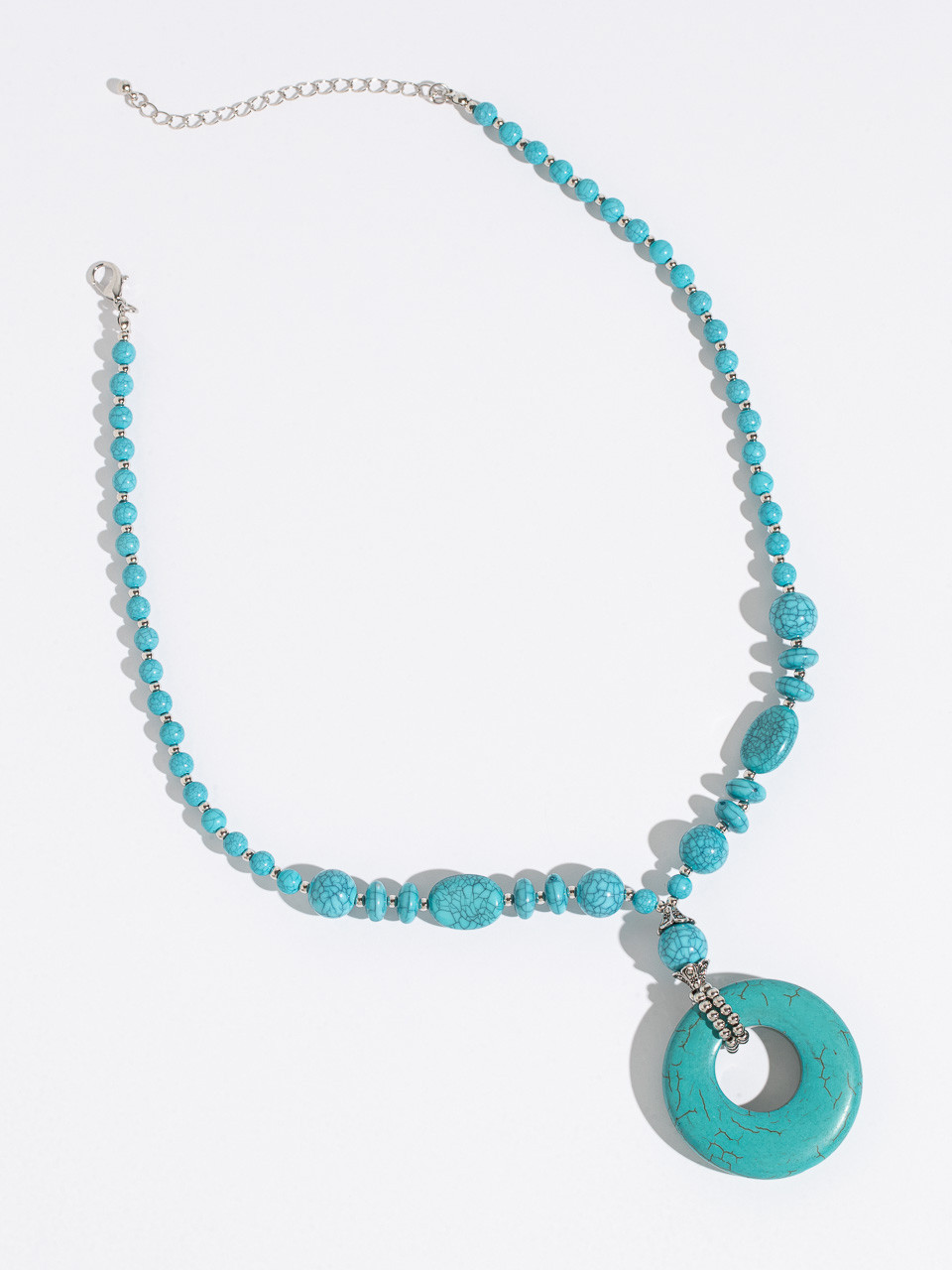 Short Turquoise Necklace with Ring Pendant