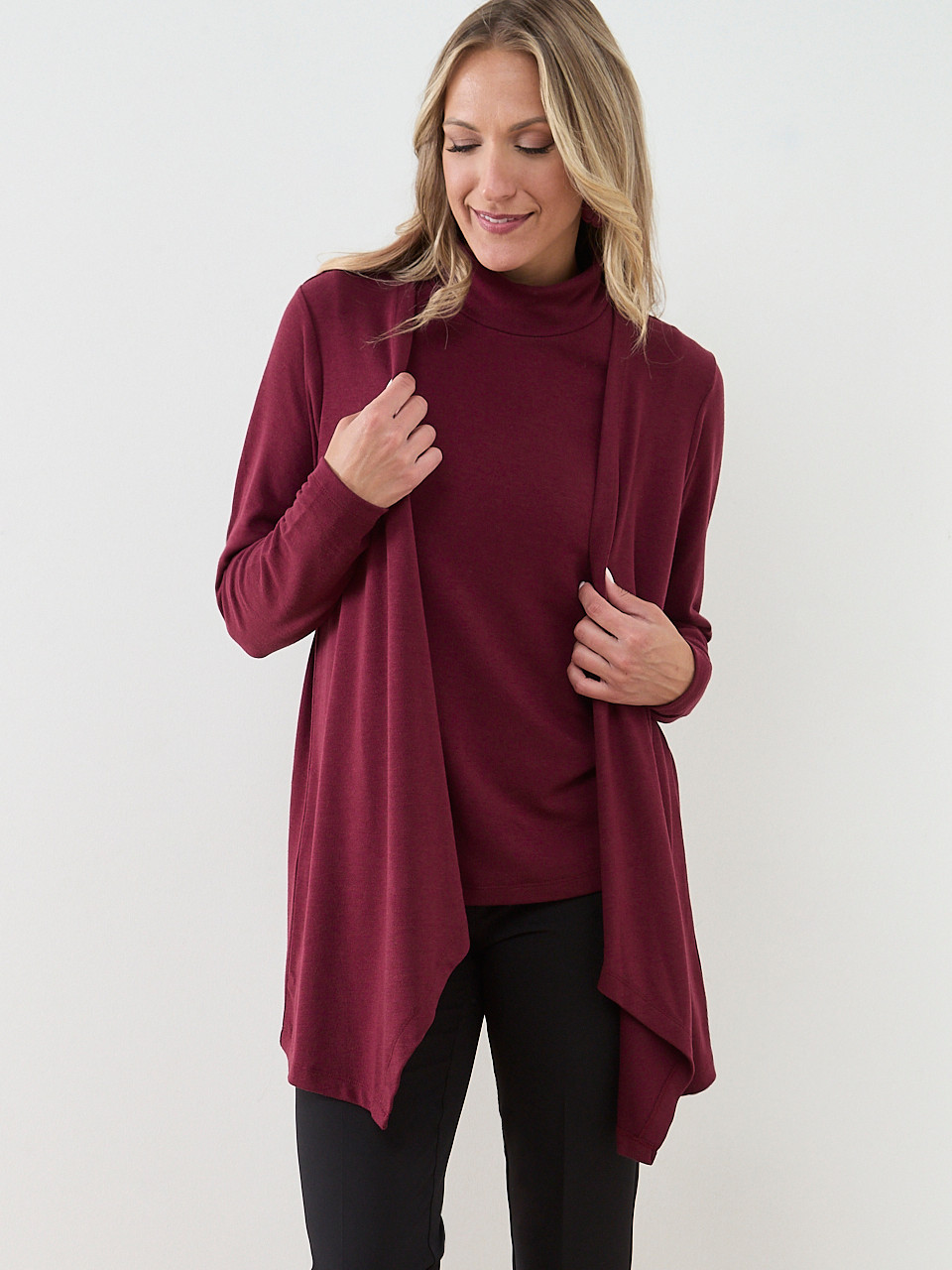 Sleeveless Light Knit Turtle Neck Top in Cherry
