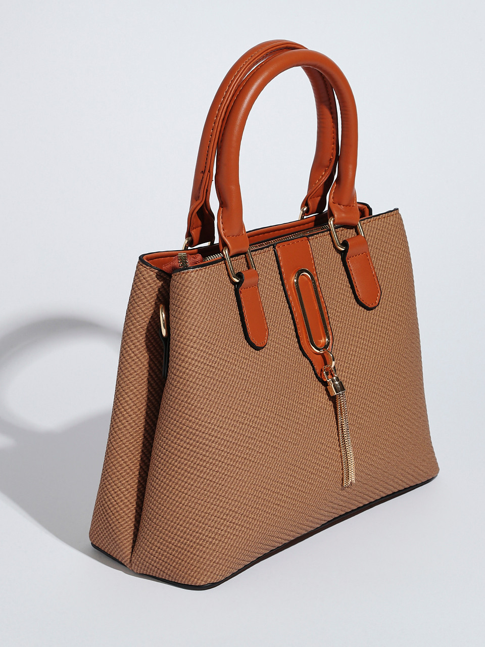 Textured Handbag in Tobacco