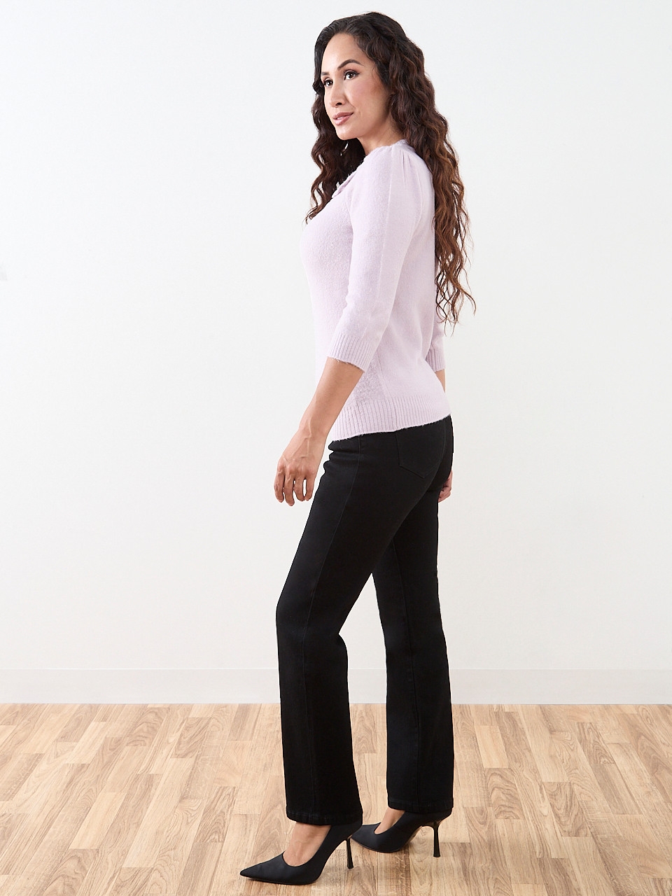 Petite Floral Applique 3/4 Sleeve Pullover