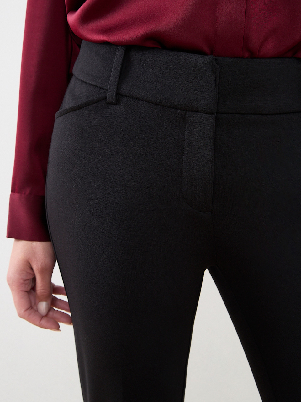Quinn Slim-Leg Ponte Pant