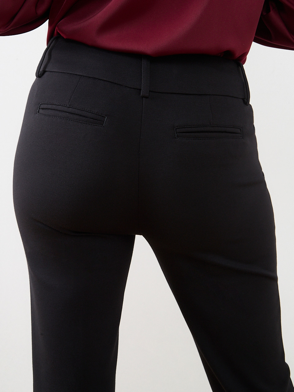 Quinn Slim-Leg Ponte Pant