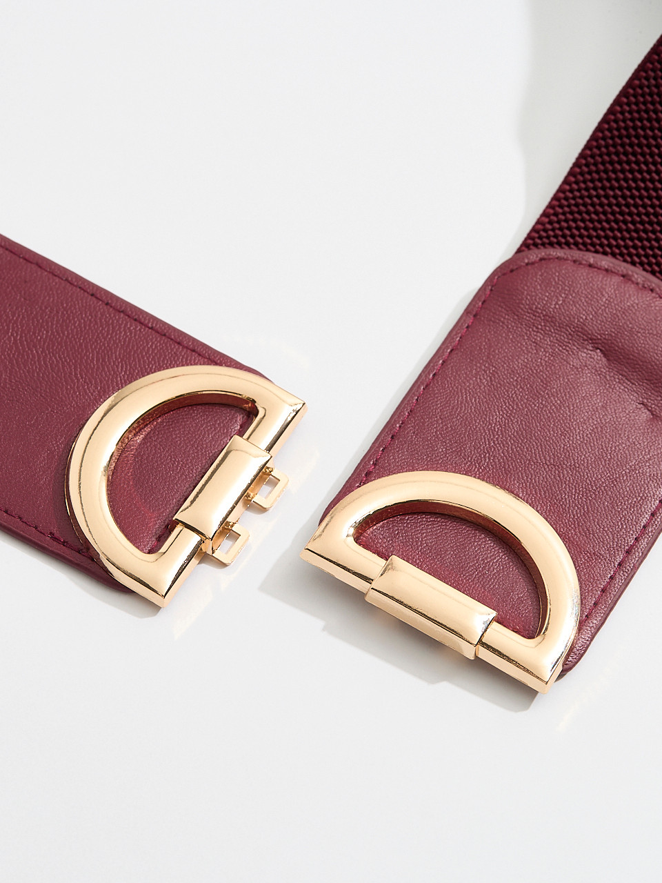 Stretch Belt with D-Buckle