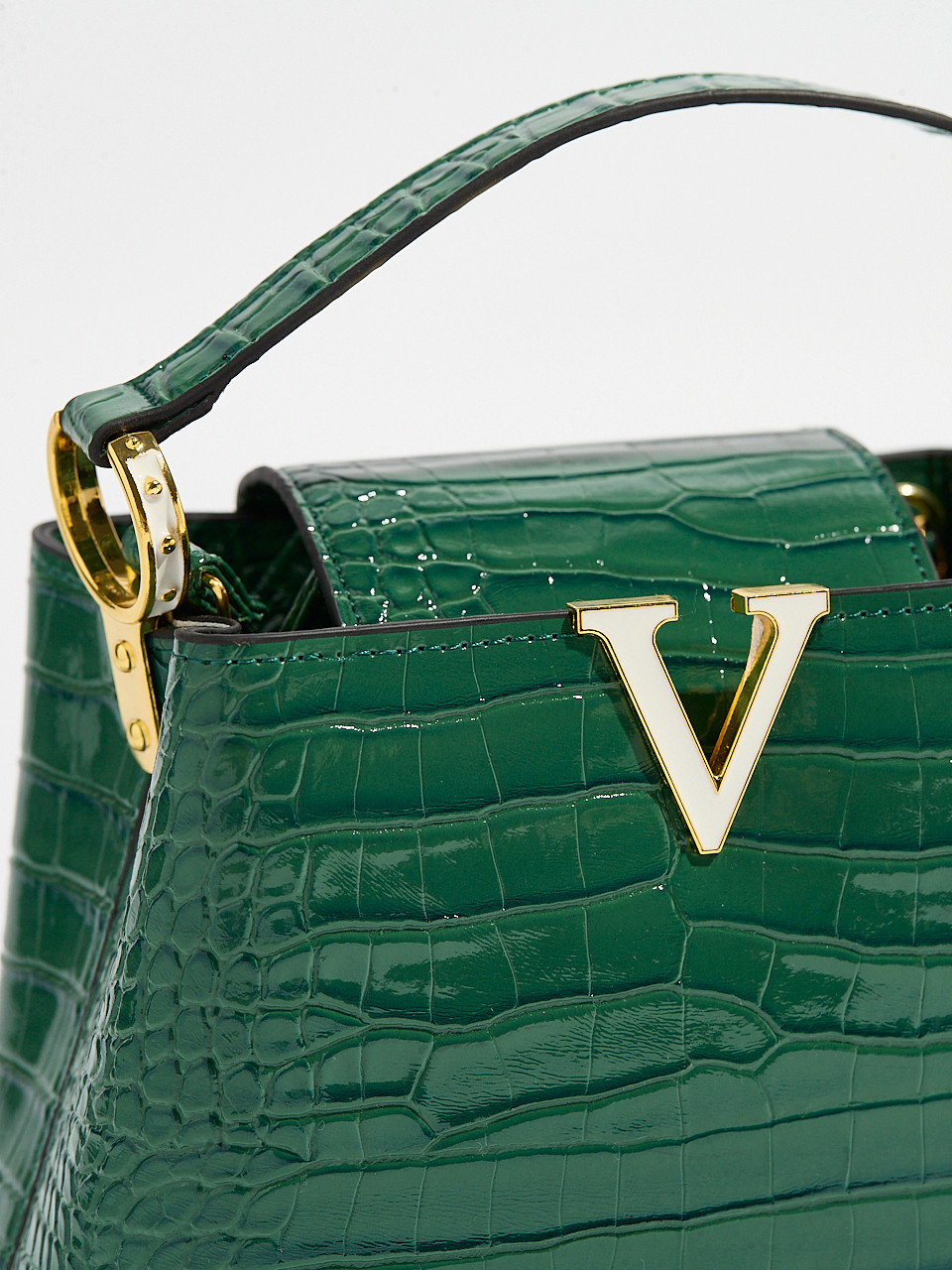 Emerald V Handbag | Cleo