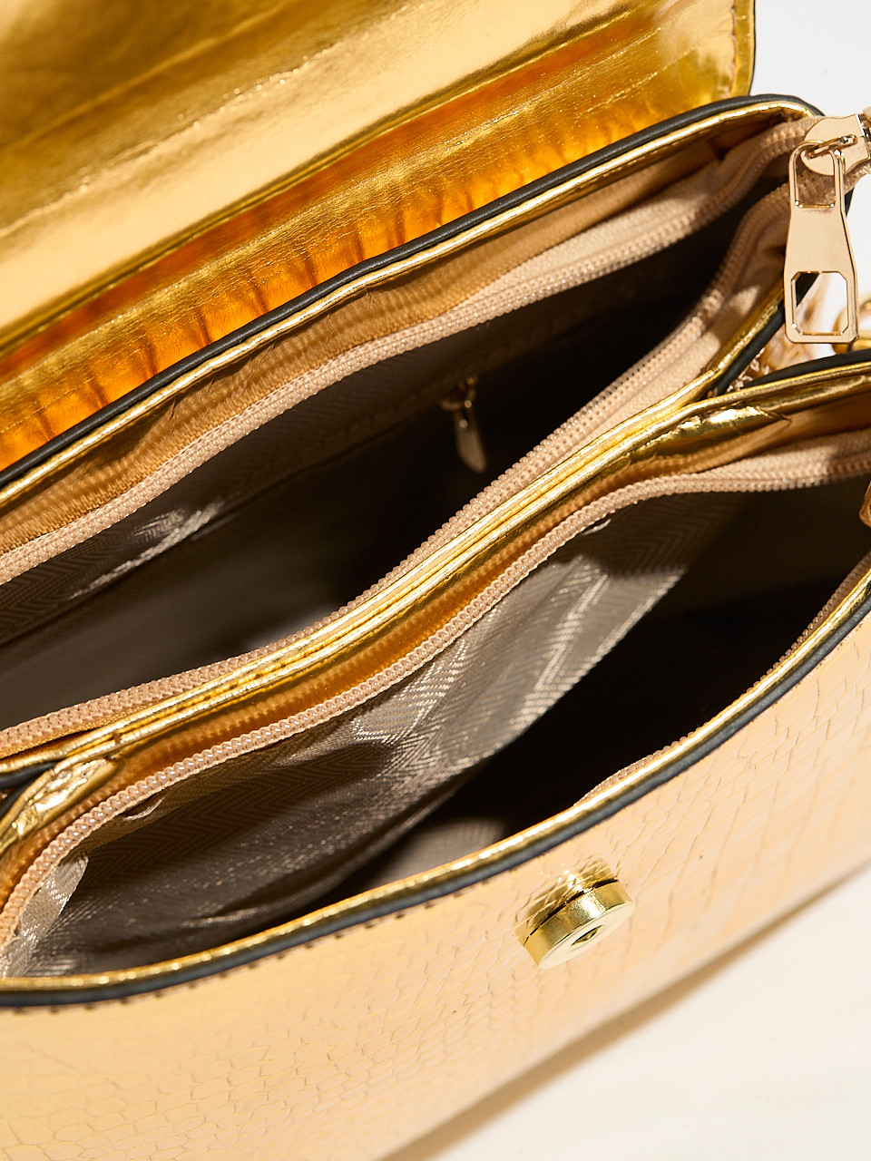 Gold Top-Closure Croco Handbag