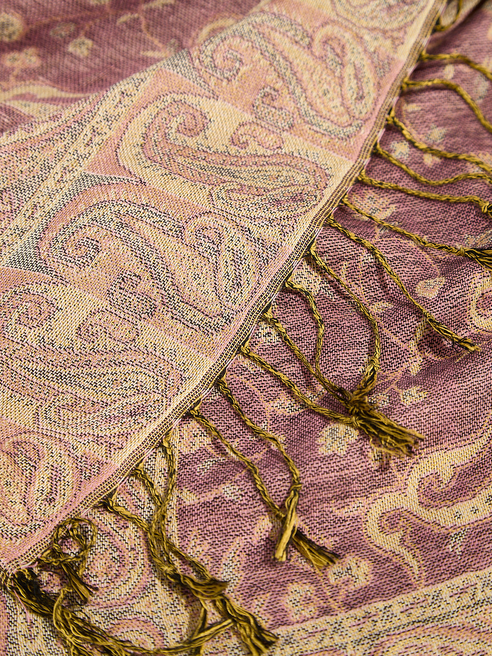 Small Lavender Paisley Print Pashmina