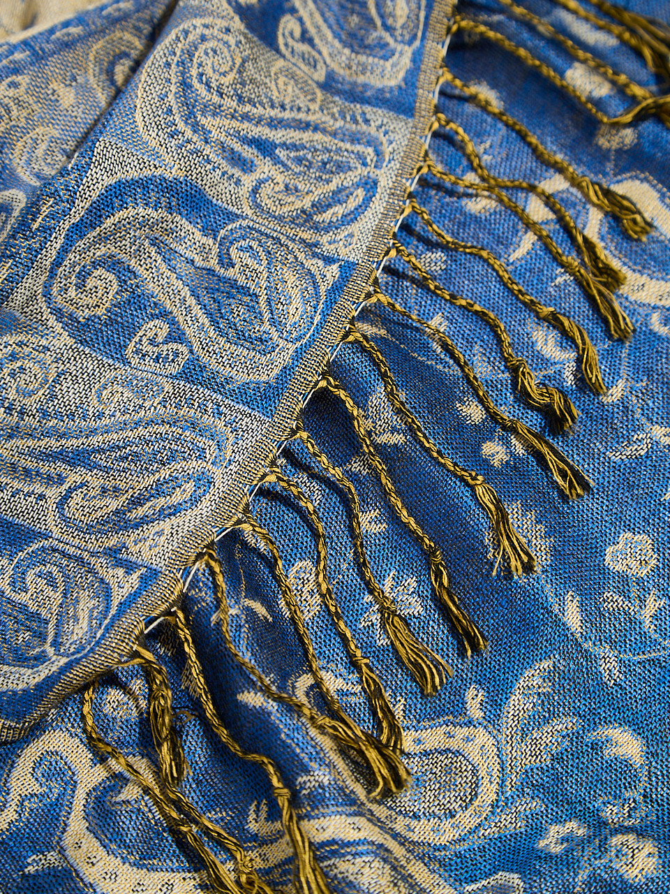 Small Navy Paisley Print Pashmina