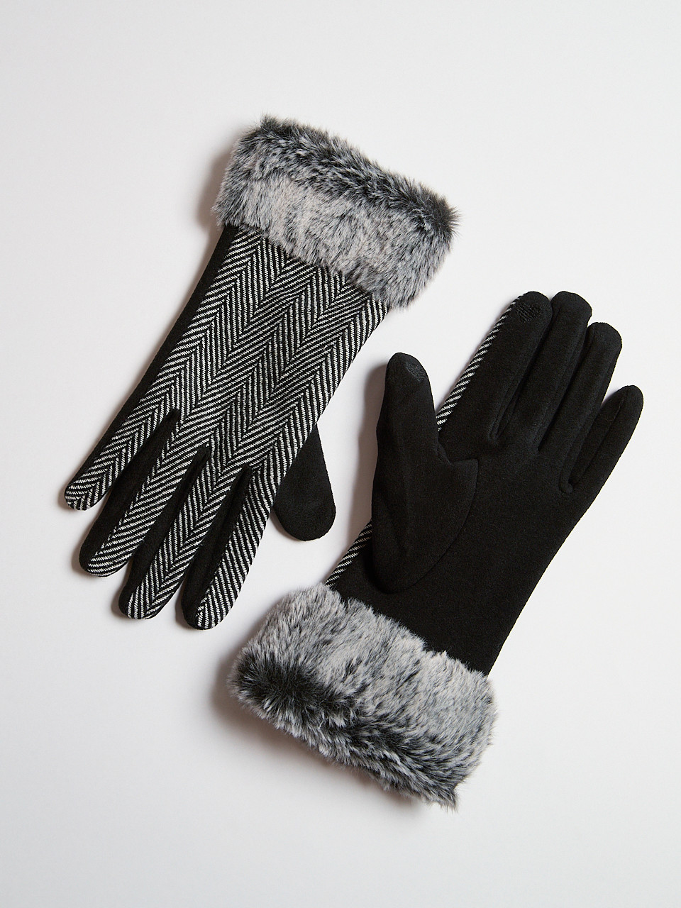 Ivory Cloth Herringbone Detail Gloves