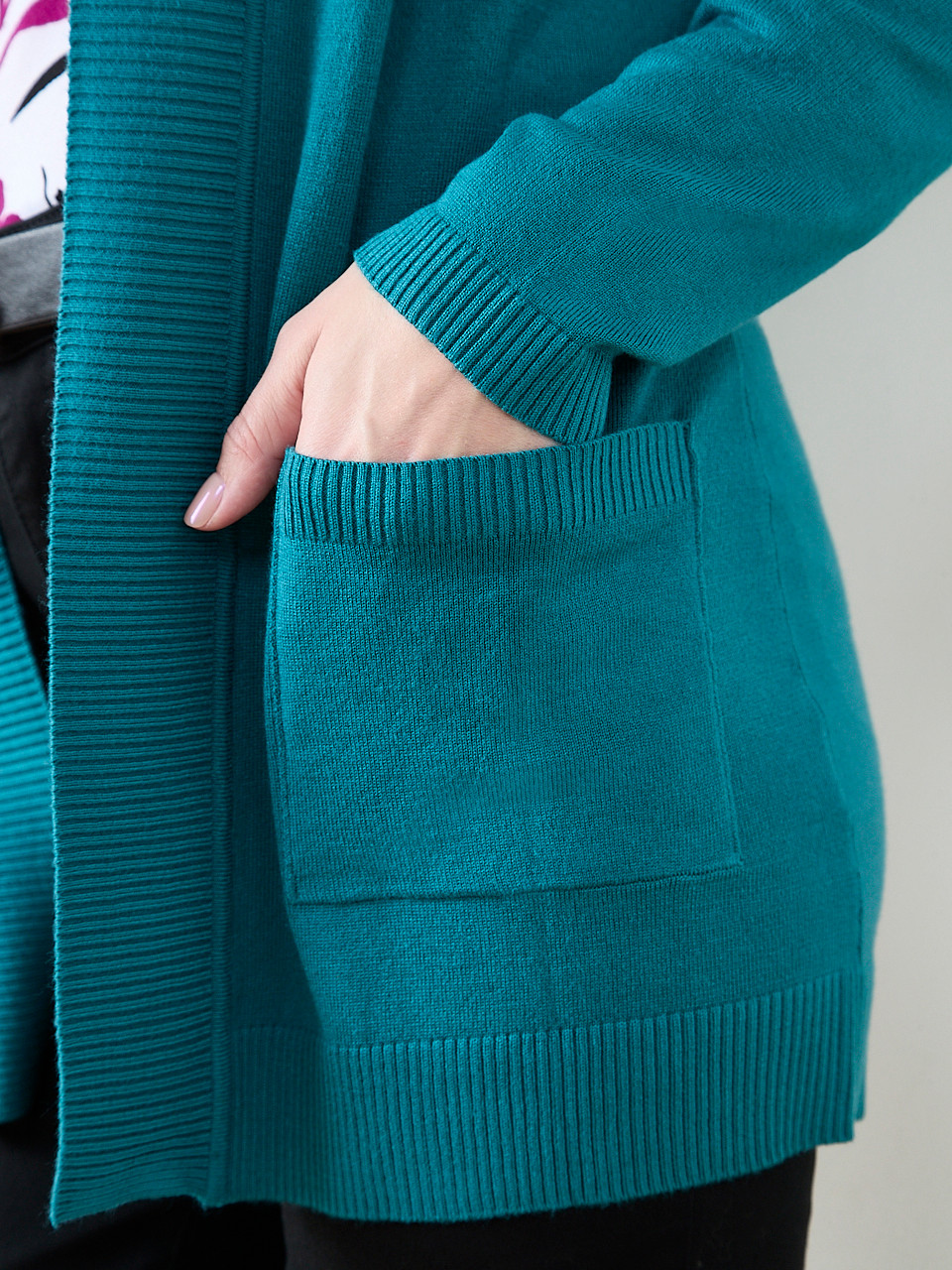 Long Sleeve Knit Pocket Cardigan