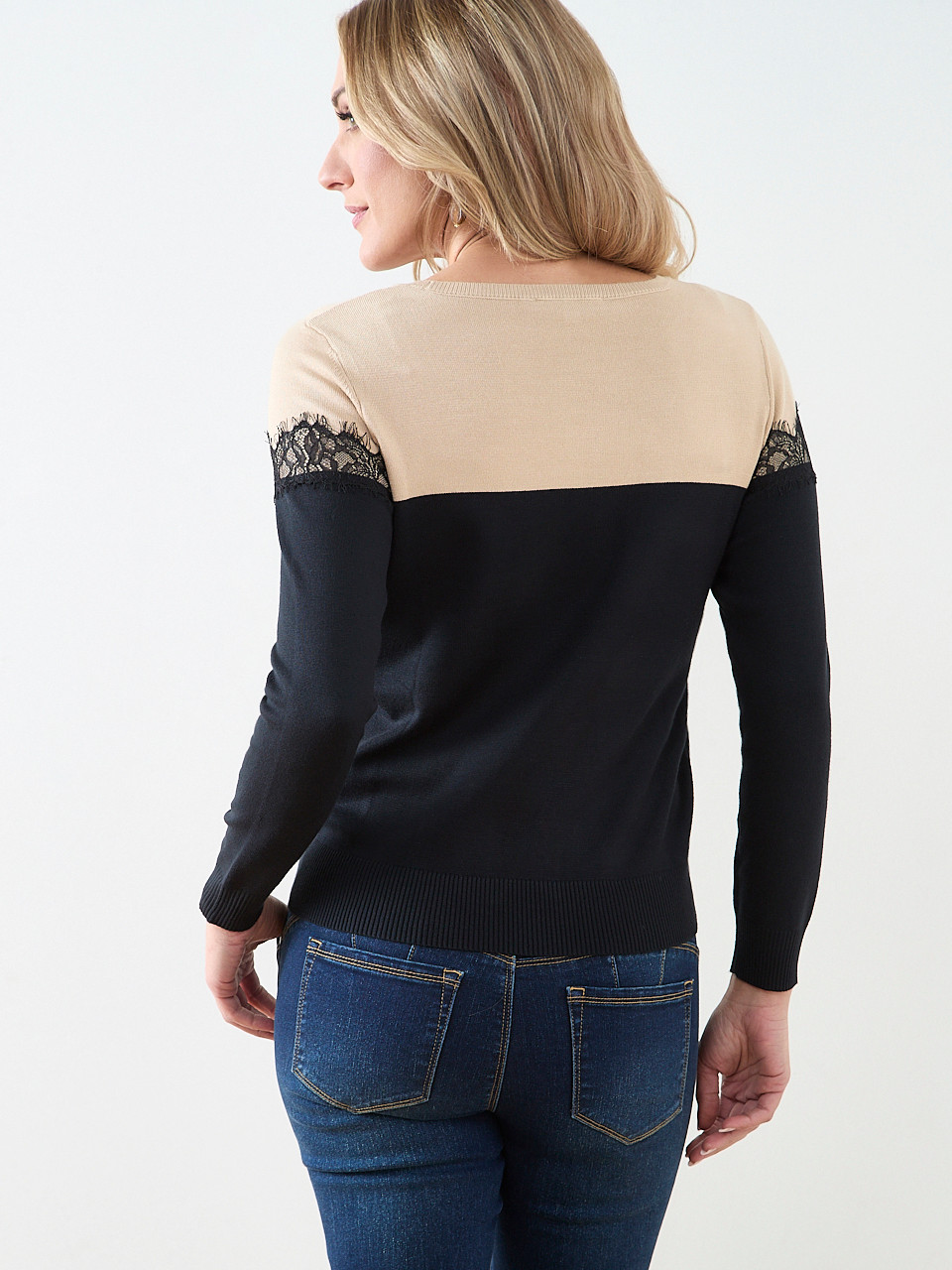 Long Sleeve Lace Trim Pull-Over