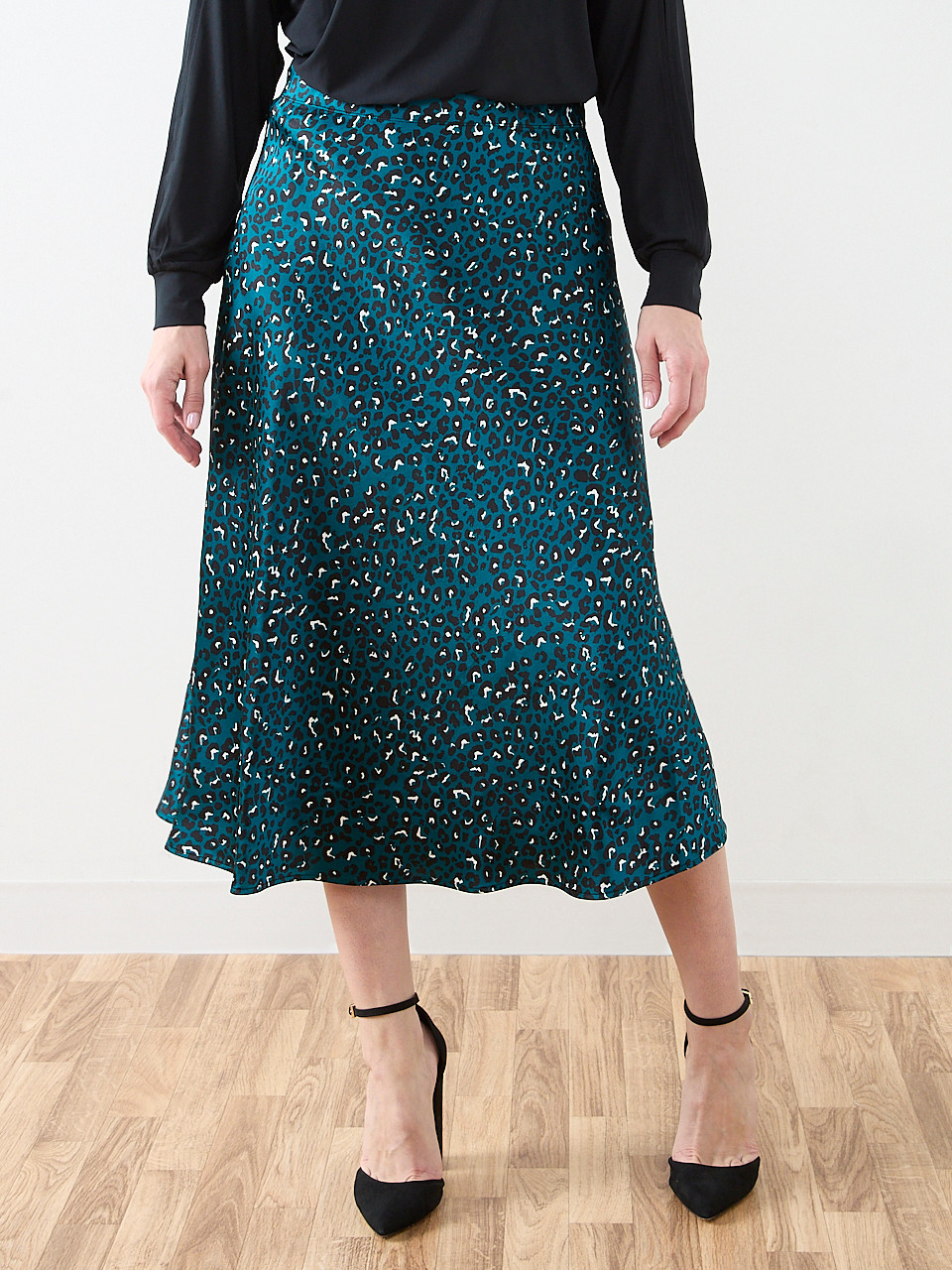 Satin A-Line Mid-Length Skirt