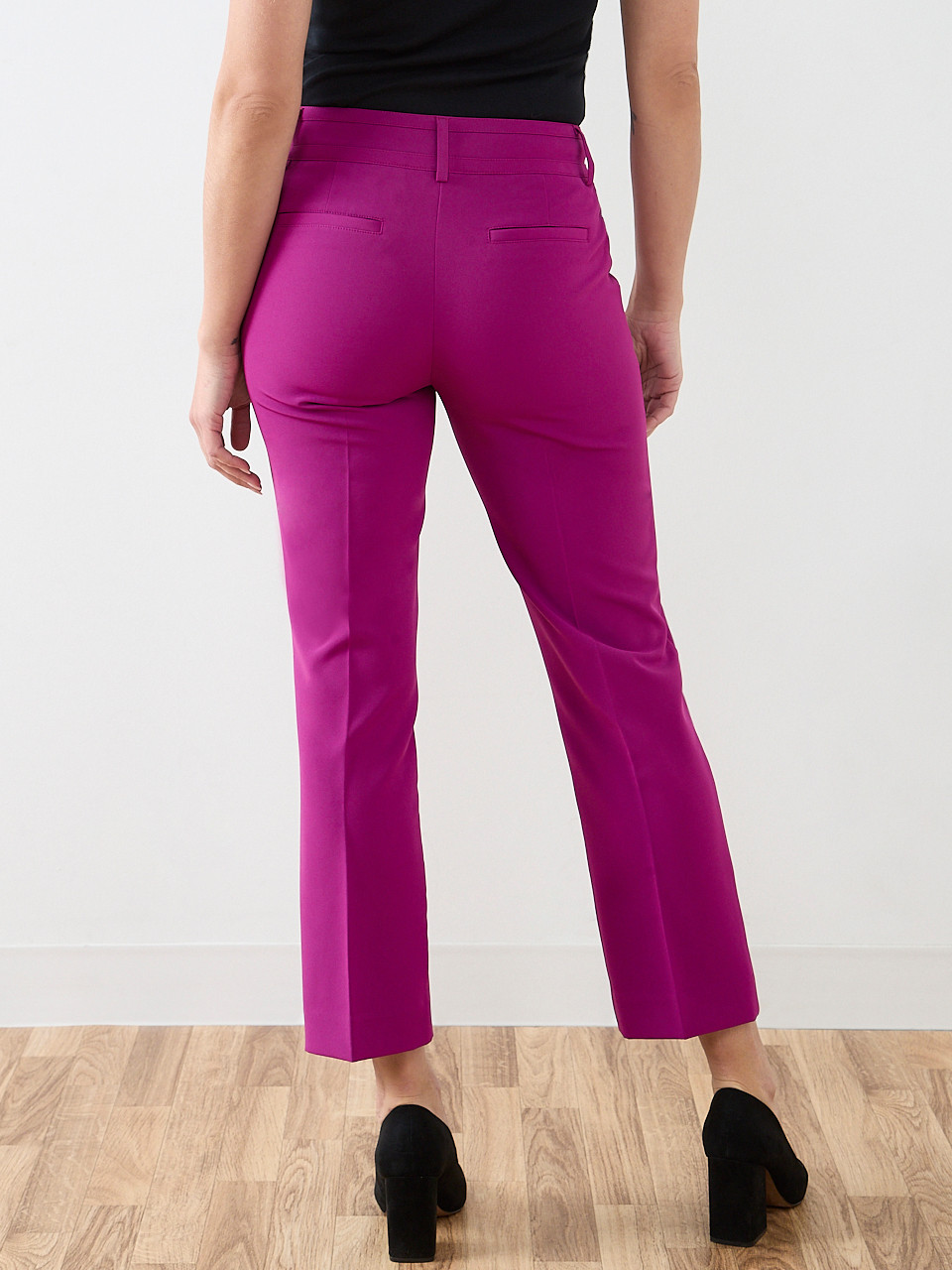 Leah Plumberry Ankle Pant