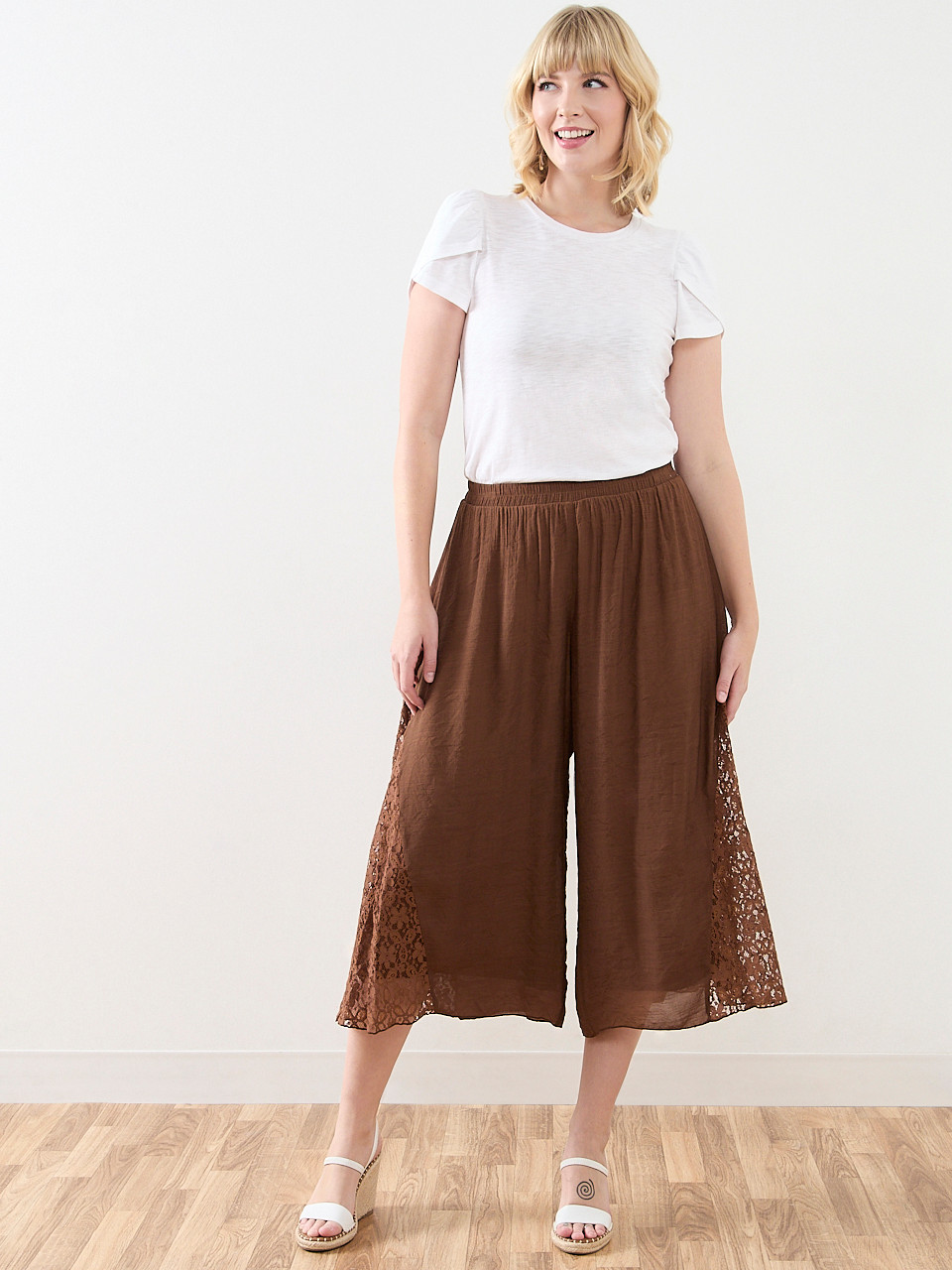 Gauze & Lace Wide Leg Crop Pant