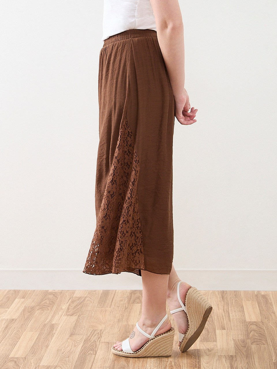 Gauze & Lace Wide Leg Crop Pant