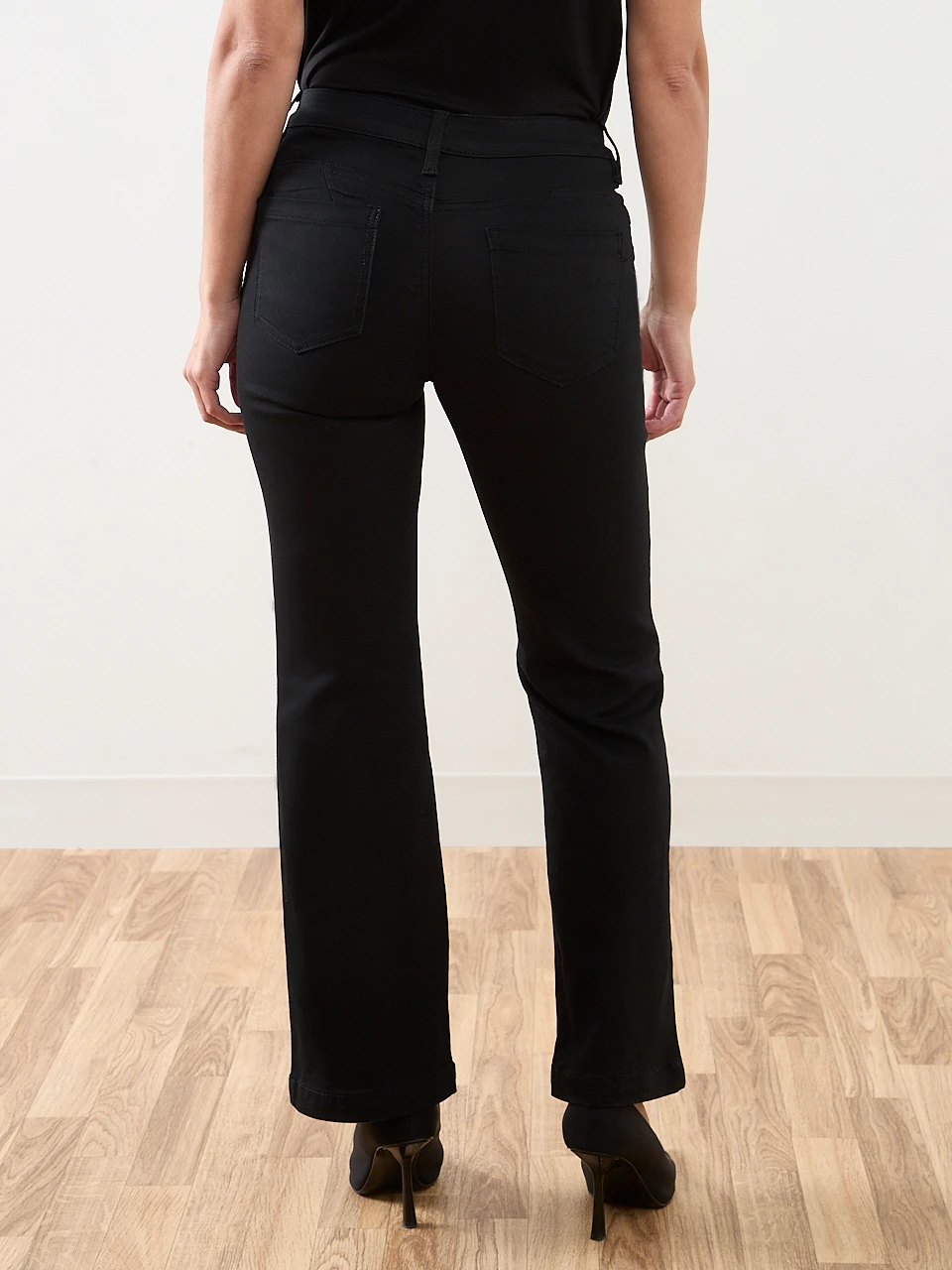 Kimberly Bootcut Jeans