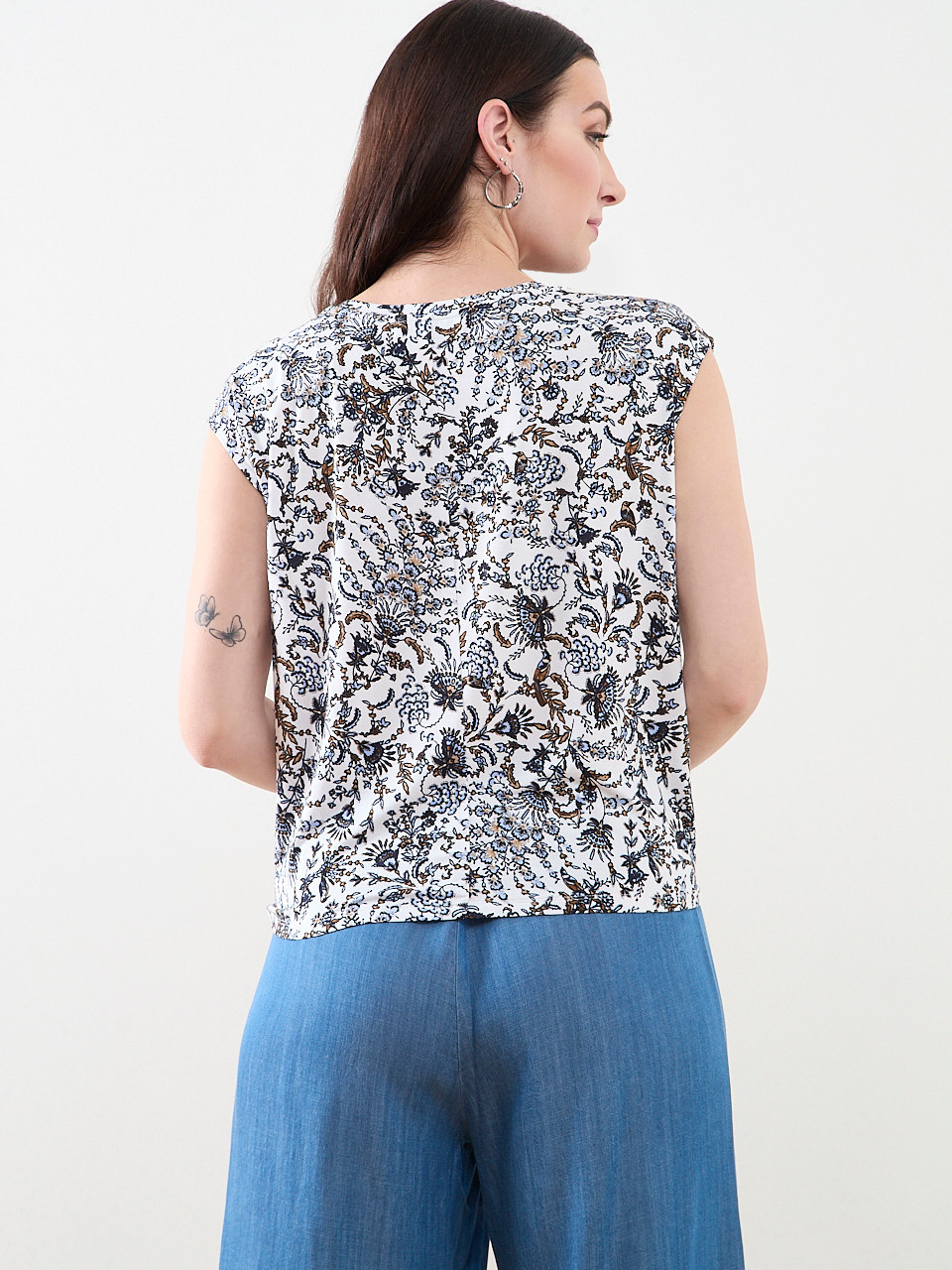 Cap Sleeve Knot-Front Top