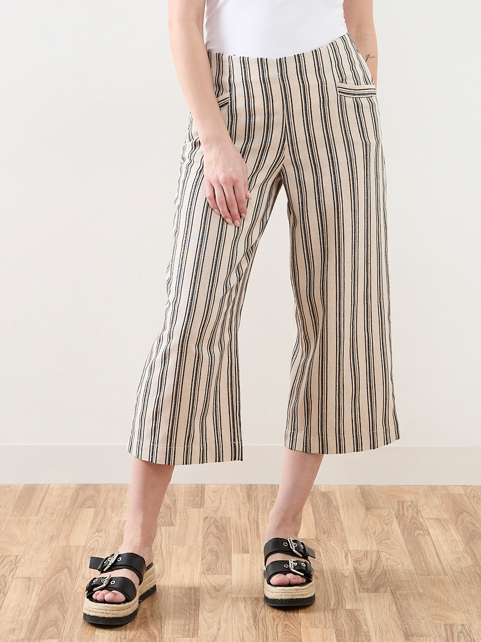 Tonia Linen Wide Crop Pant