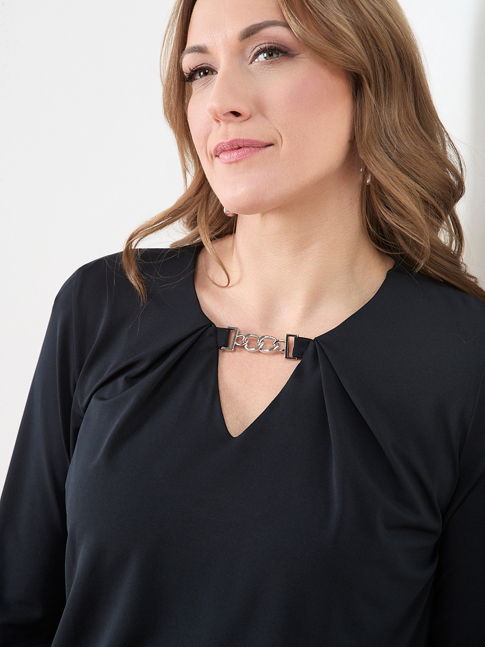 3/4 Sleeve Round Neck with Hardware Top