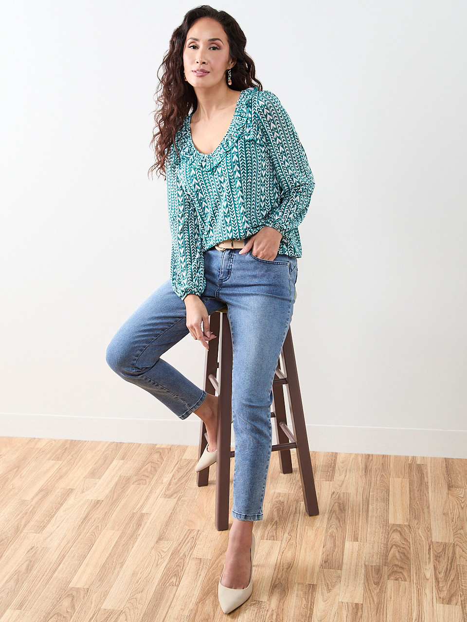 Petite Ruffled V-Neck Bubble Hem Top