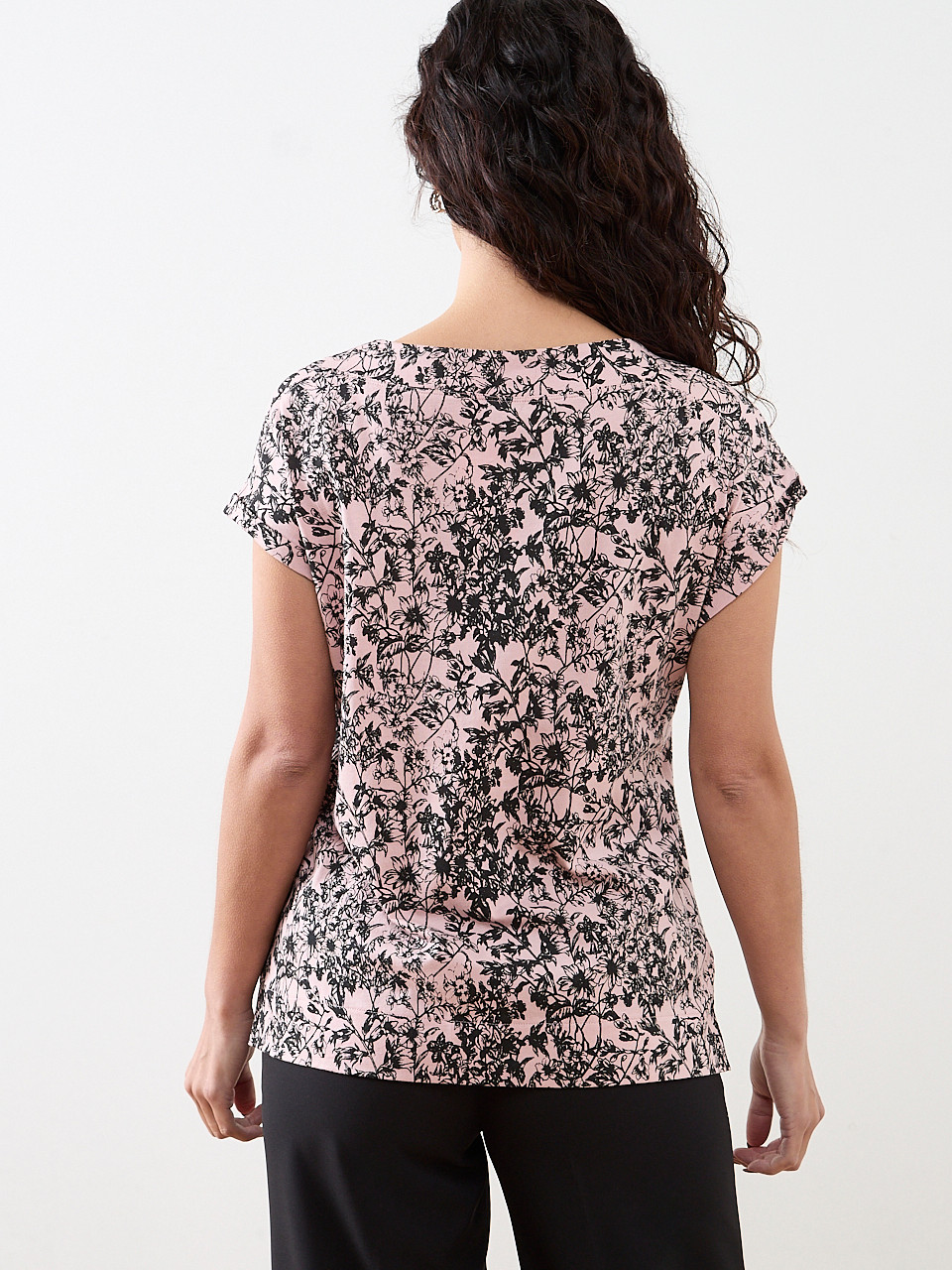 Petite Short Sleeve Cuff Boat Neck Tee in Pink