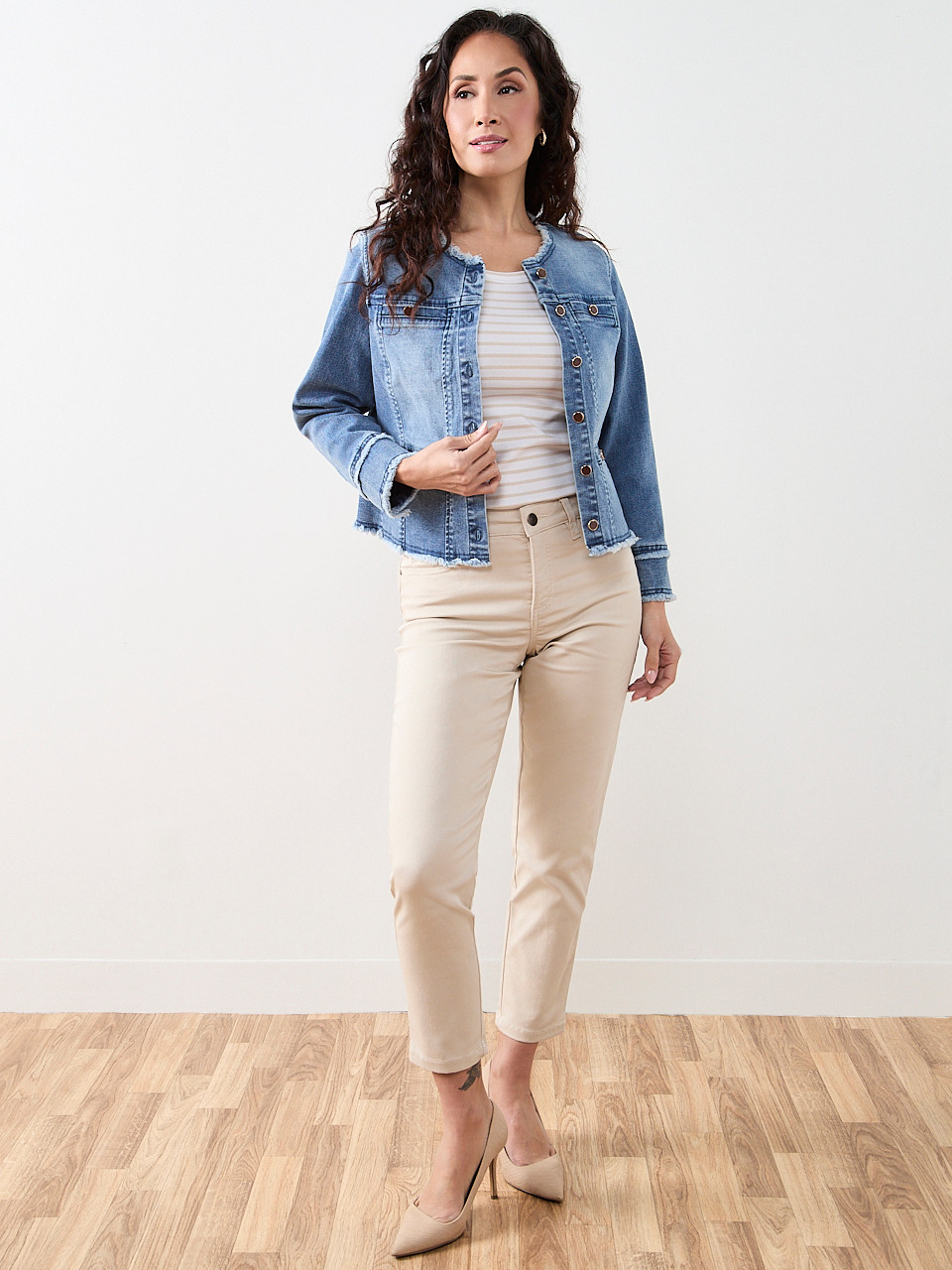 Petite Short Sleeve Scoop Neck Tee