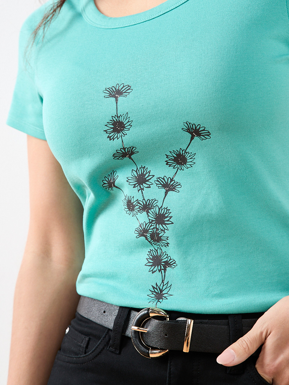 Petite Short Sleeve Scoopneck Tee