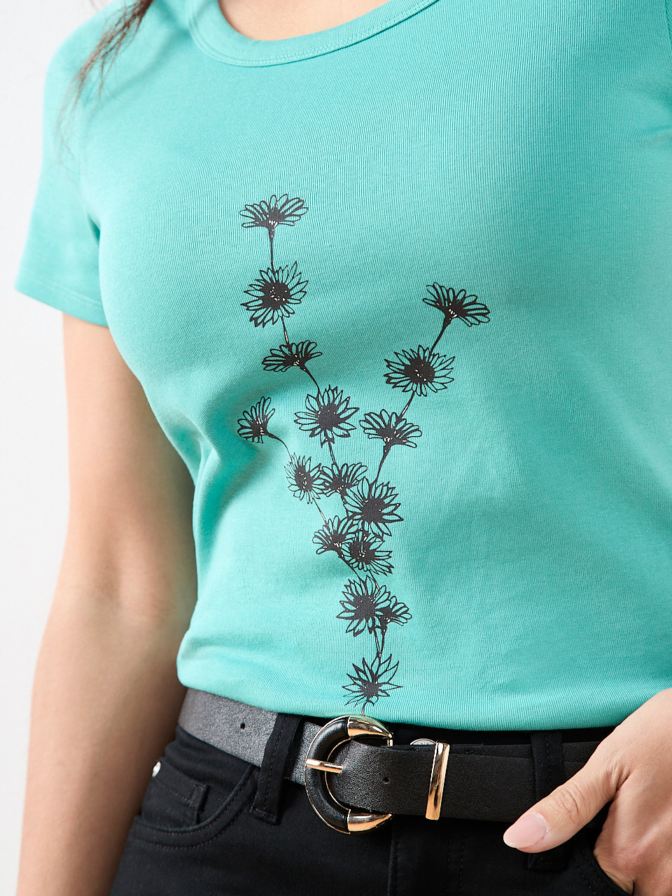 Petite Short Sleeve Scoopneck Tee