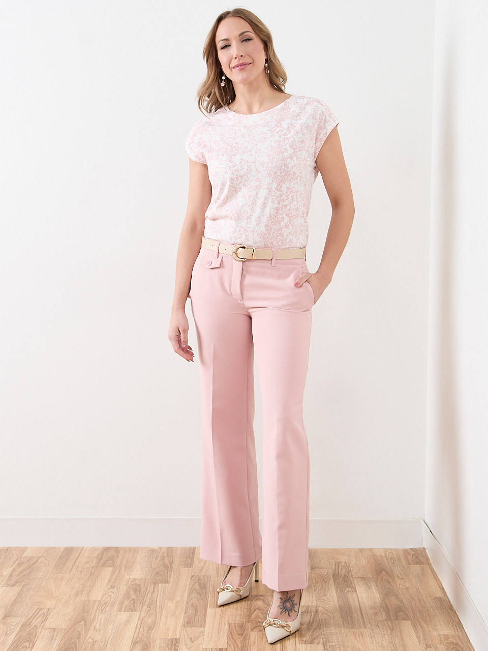 Short Sleeve Cuff Boat Neck Tee in Ivory