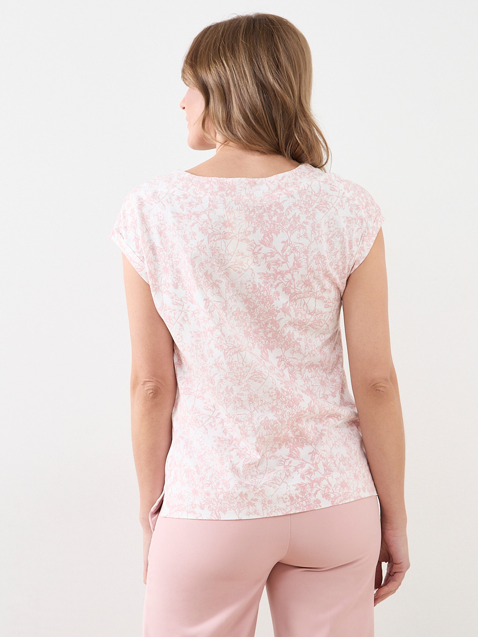 Short Sleeve Cuff Boat Neck Tee in Ivory