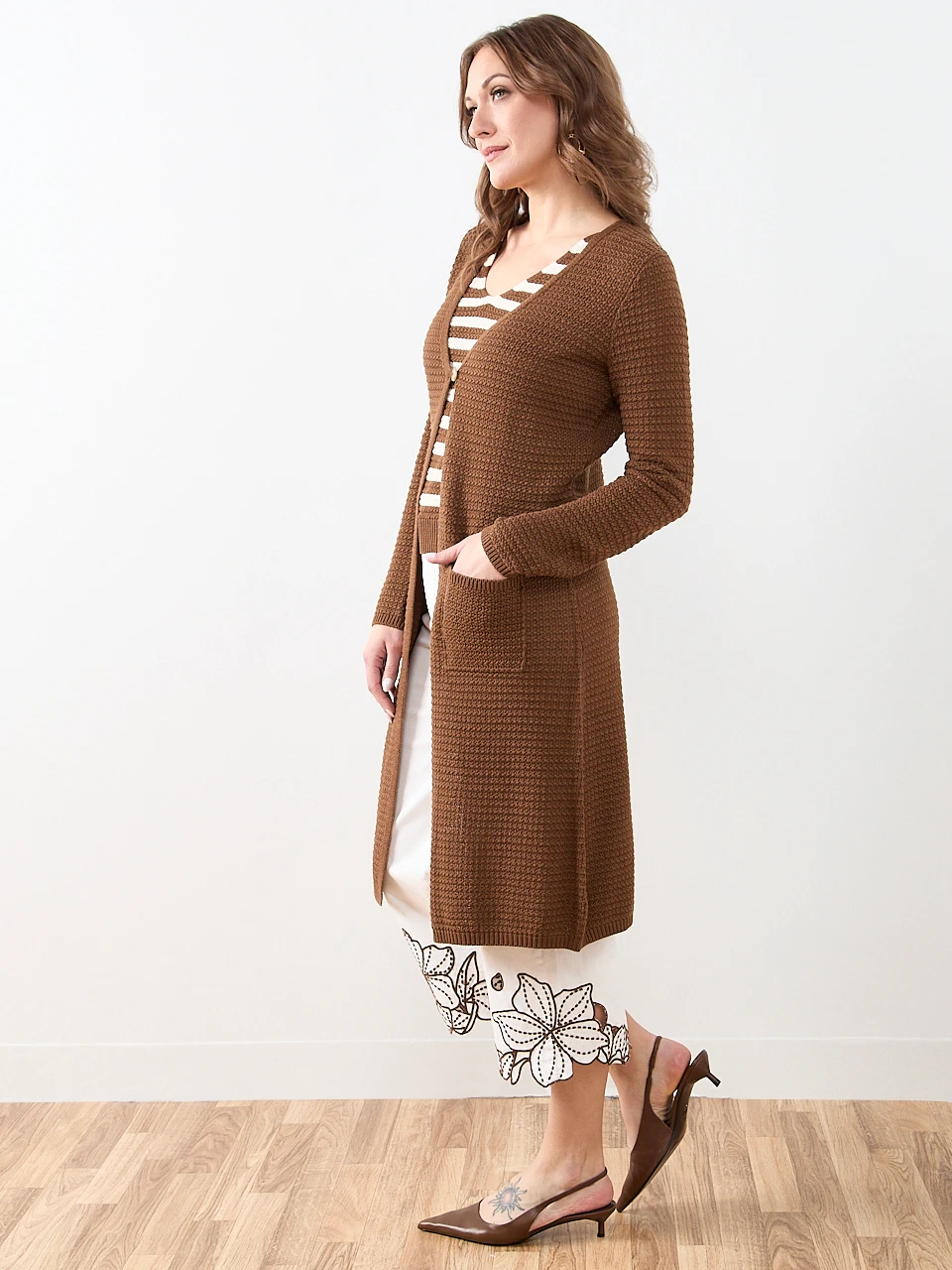 Long Sleeve Textured Cardigan Sweater in Tobacco