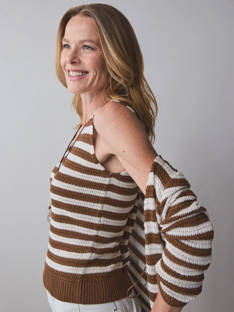 Petite Sleeveless Textured Stripe V-Neck Sweater in Tobacco Stripe