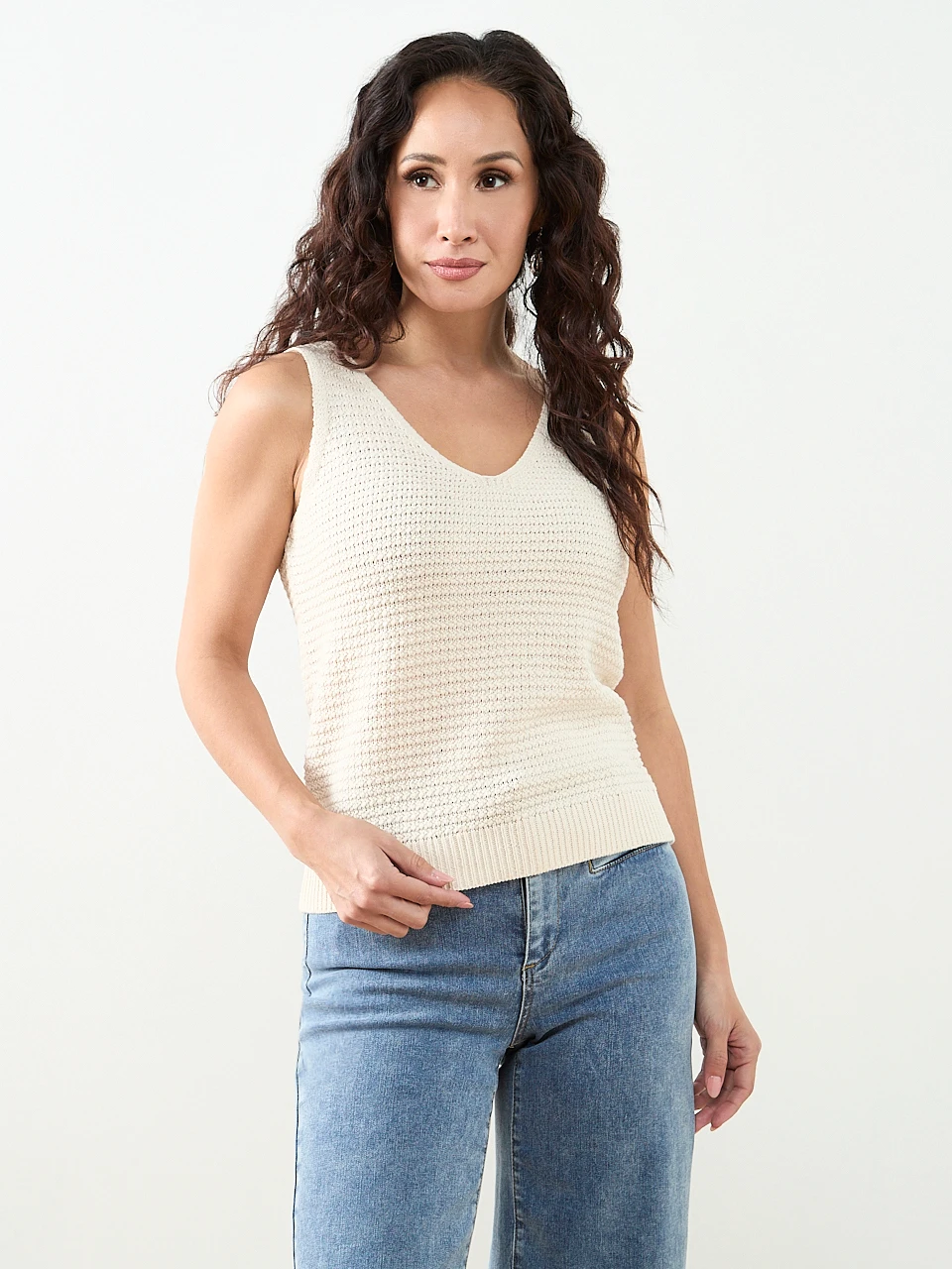 Petite Sleeveless Textured V-Neck Sweater in Ecru