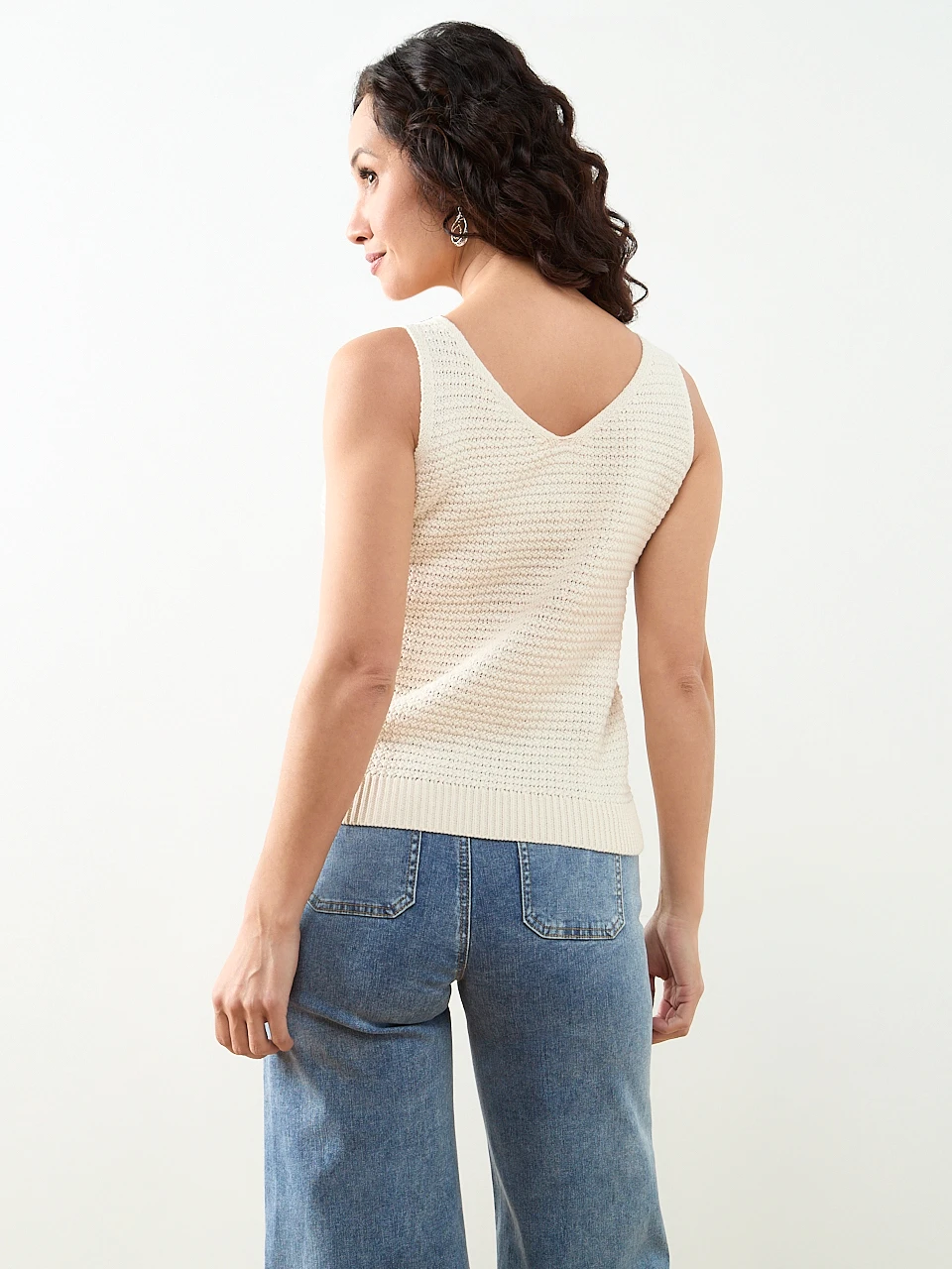 Petite Sleeveless Textured V-Neck Sweater in Ecru