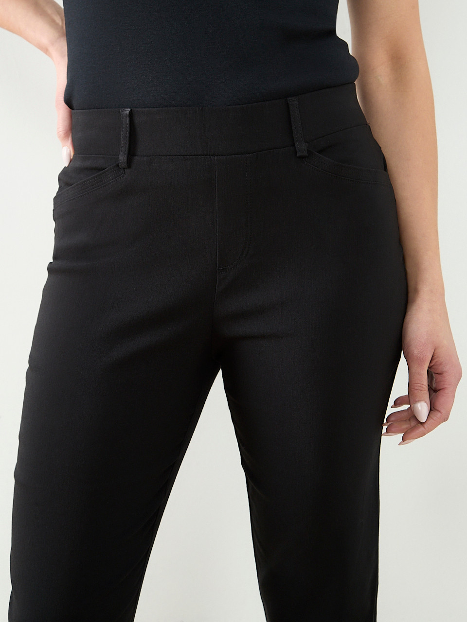 Emily Embroidered Microtwill Ankle Pant in Black