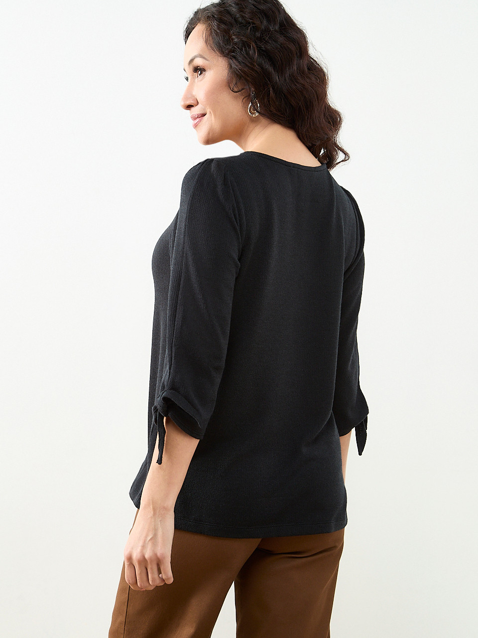 Petite 3/4 Tie Sleeve Round Neck Textured Top in Black