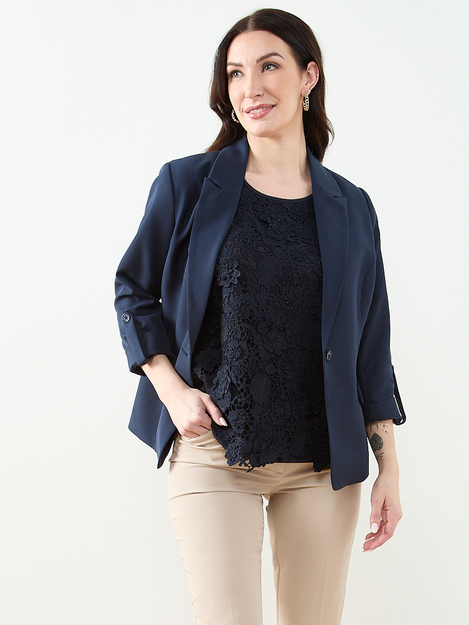 Sleeveless 3D Floral Mixed Media Top in Navy