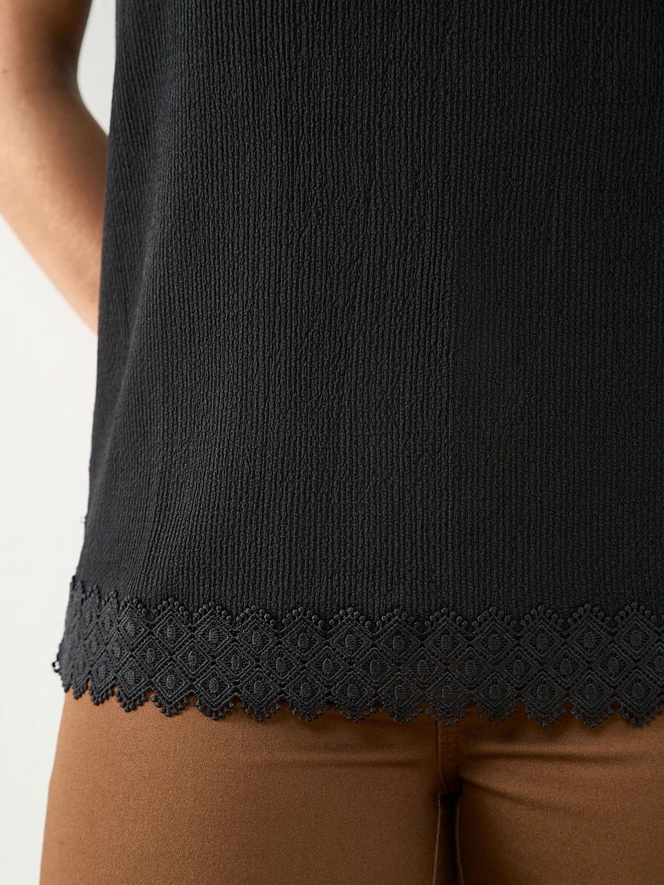Short Sleeve Crochet Trim Top in Black