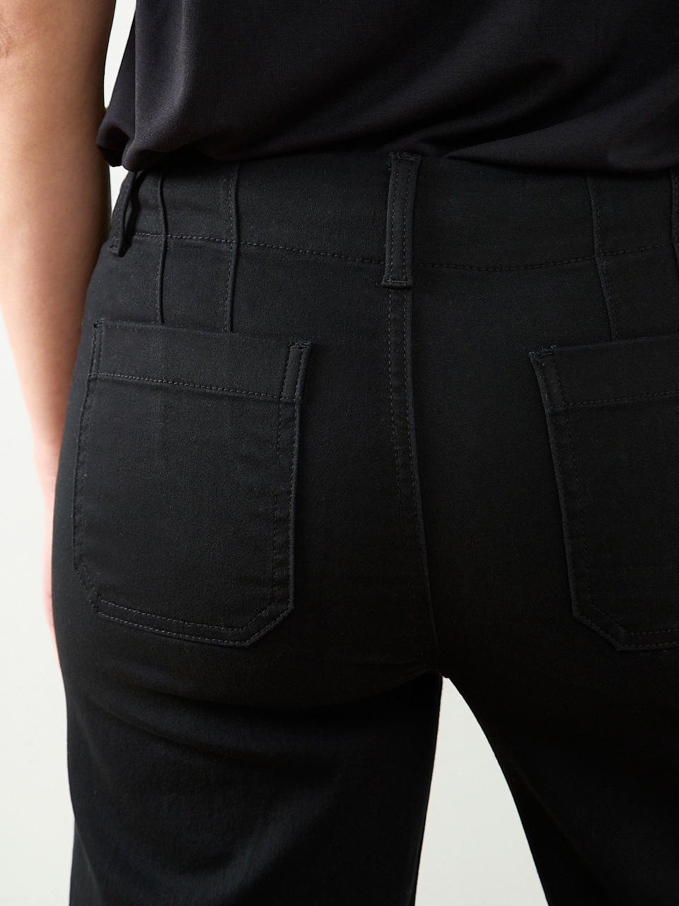 Haylie Wide Leg Denim Jean in Black