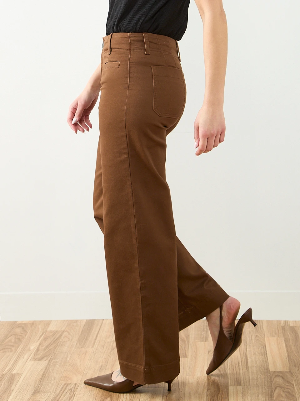 Haylie Wide Leg Denim Jean in Tobacco