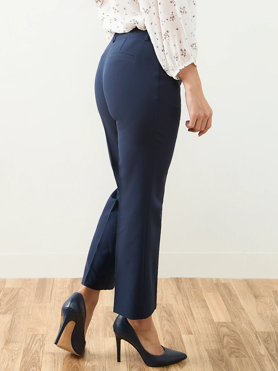 Leah Poly/Span Ankle Pant in Navy