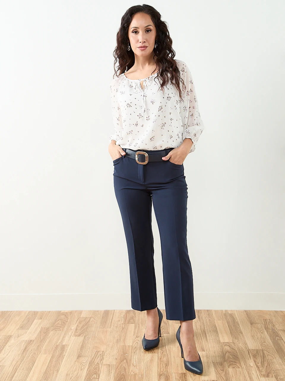 Petite 3/4 Sleeve Round Neck Blouse in Lavender Floral