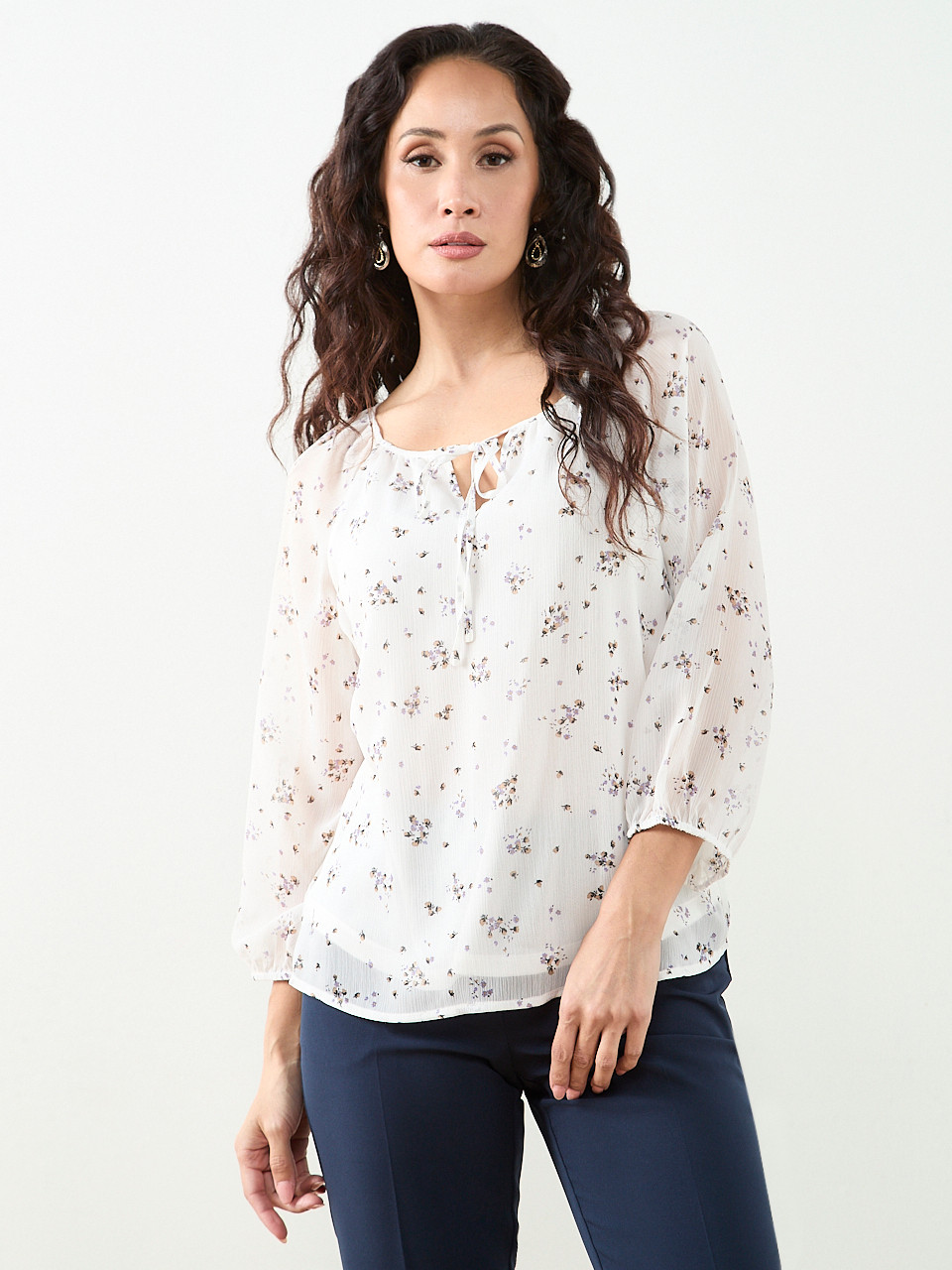 Petite 3/4 Sleeve Round Neck Blouse in Lavender Floral