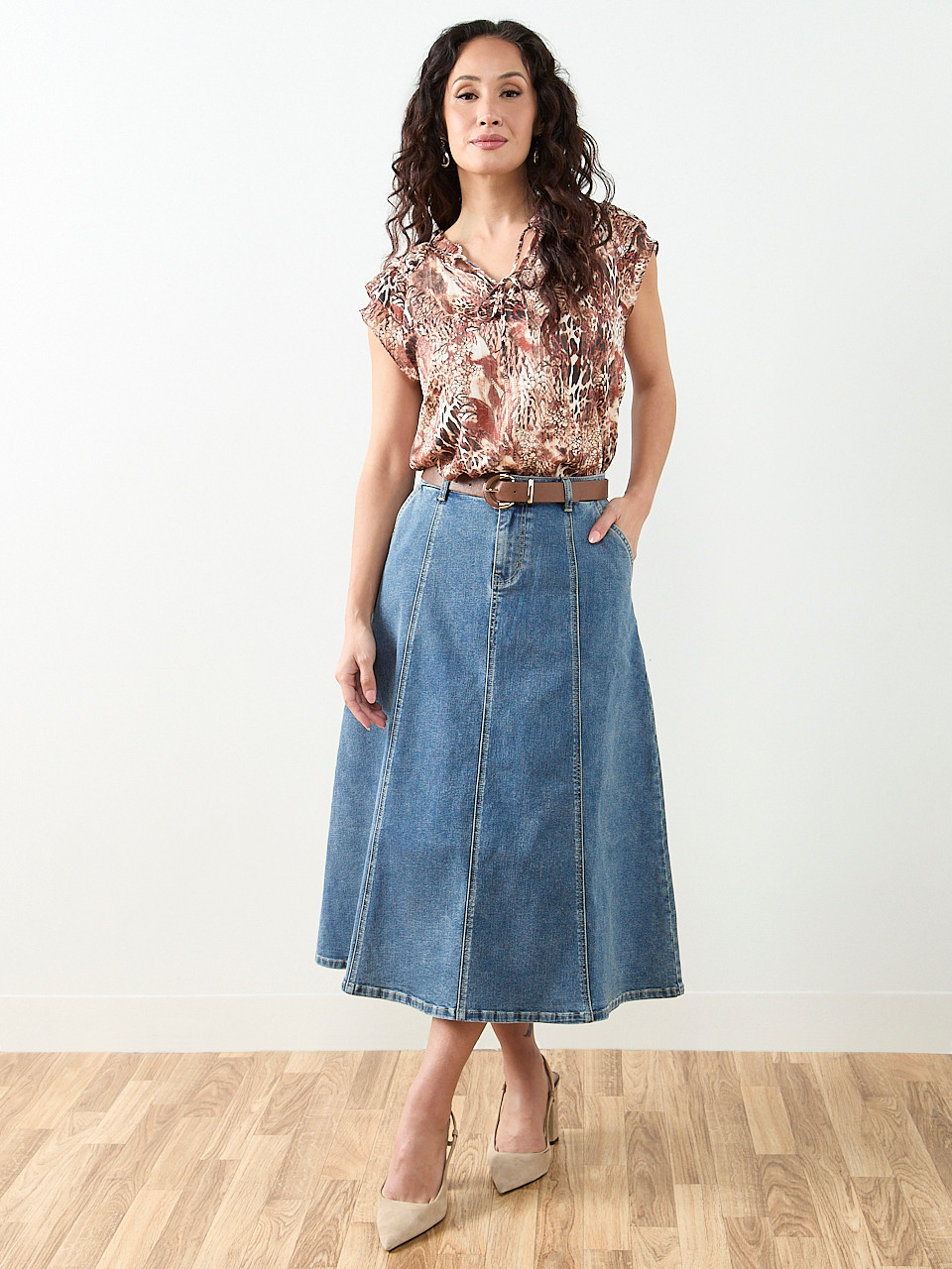 Petite Mid Length Denim Skirt in Vintage Wash | Cleo