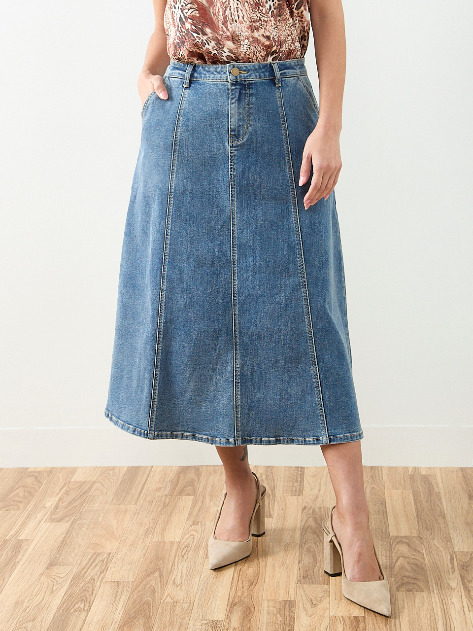 Petite Mid Length Denim Skirt in Vintage Wash