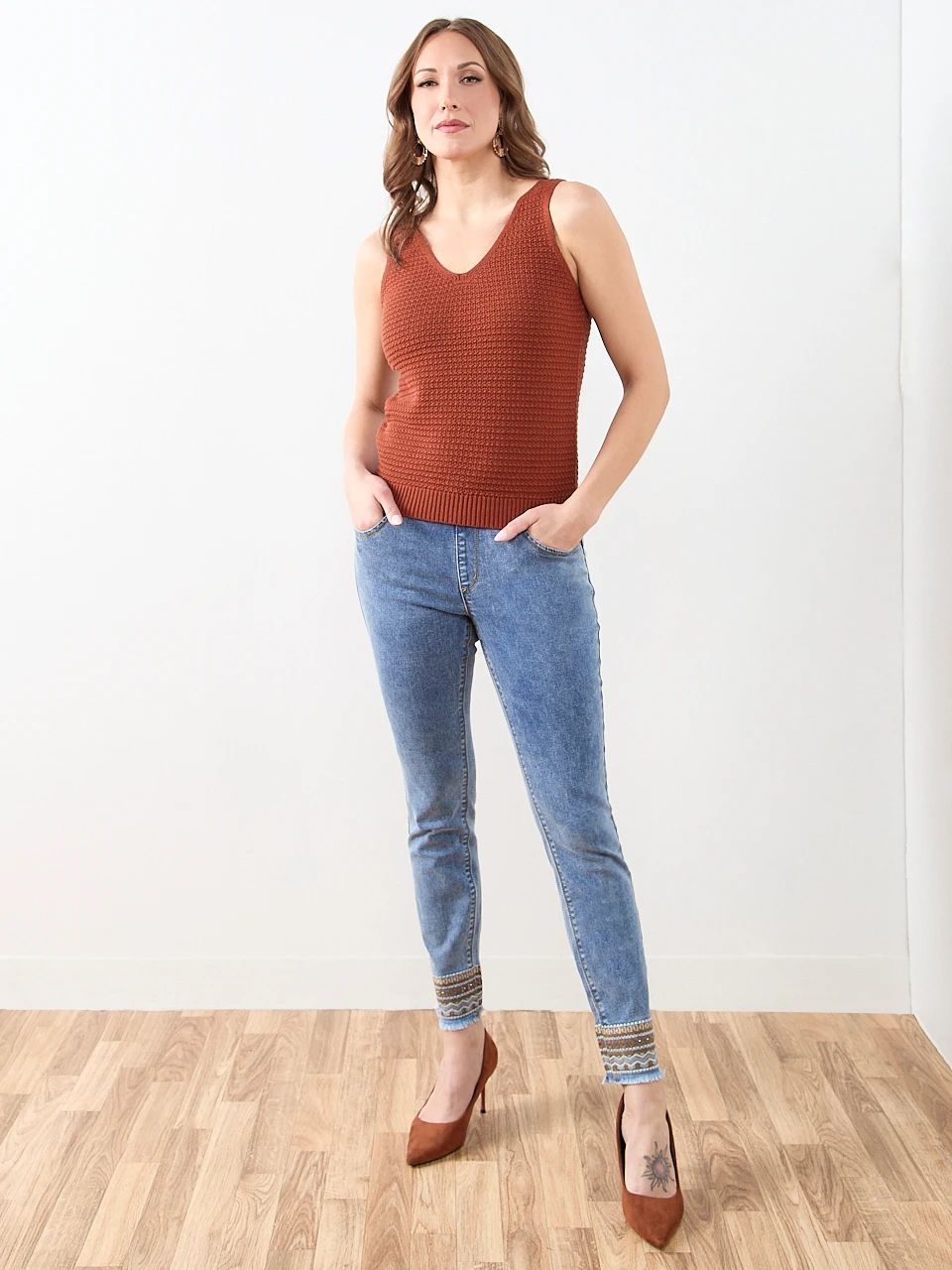 Blake Vintage Trim Ankle Denim Jean in Vintage Wash